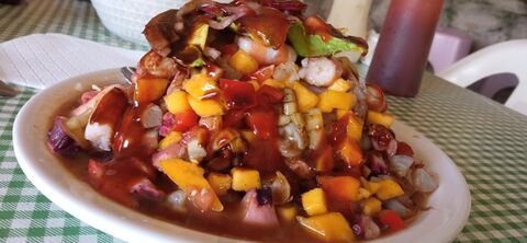 Mariscos TOTO image 6