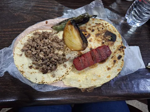Taqueria mi pueblo image 2