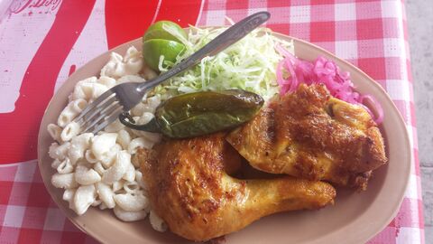 Pollos Mayos image 2