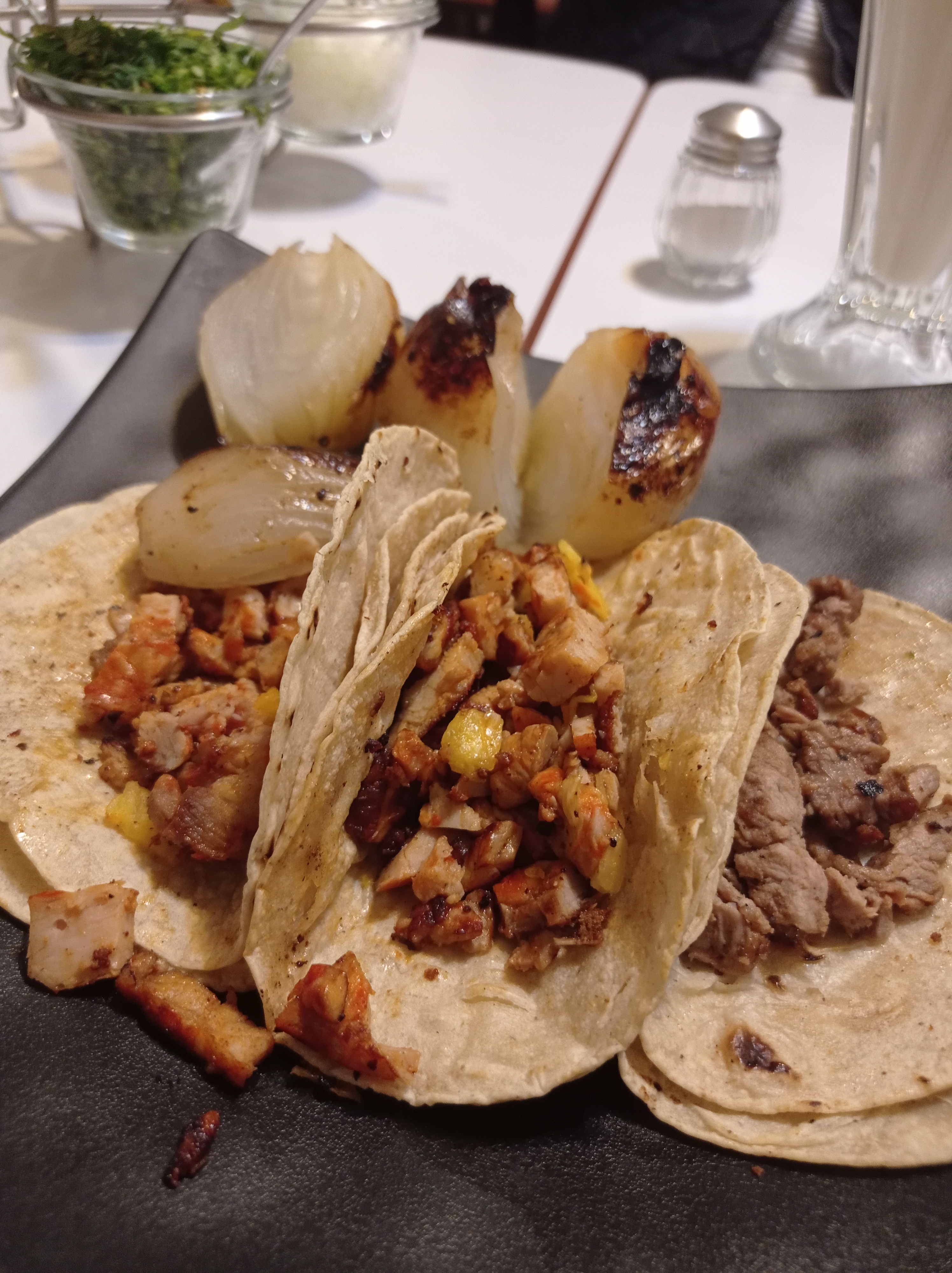 Taquería los Juanes image 5