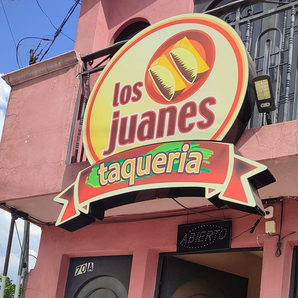 Taquería los Juanes image 9
