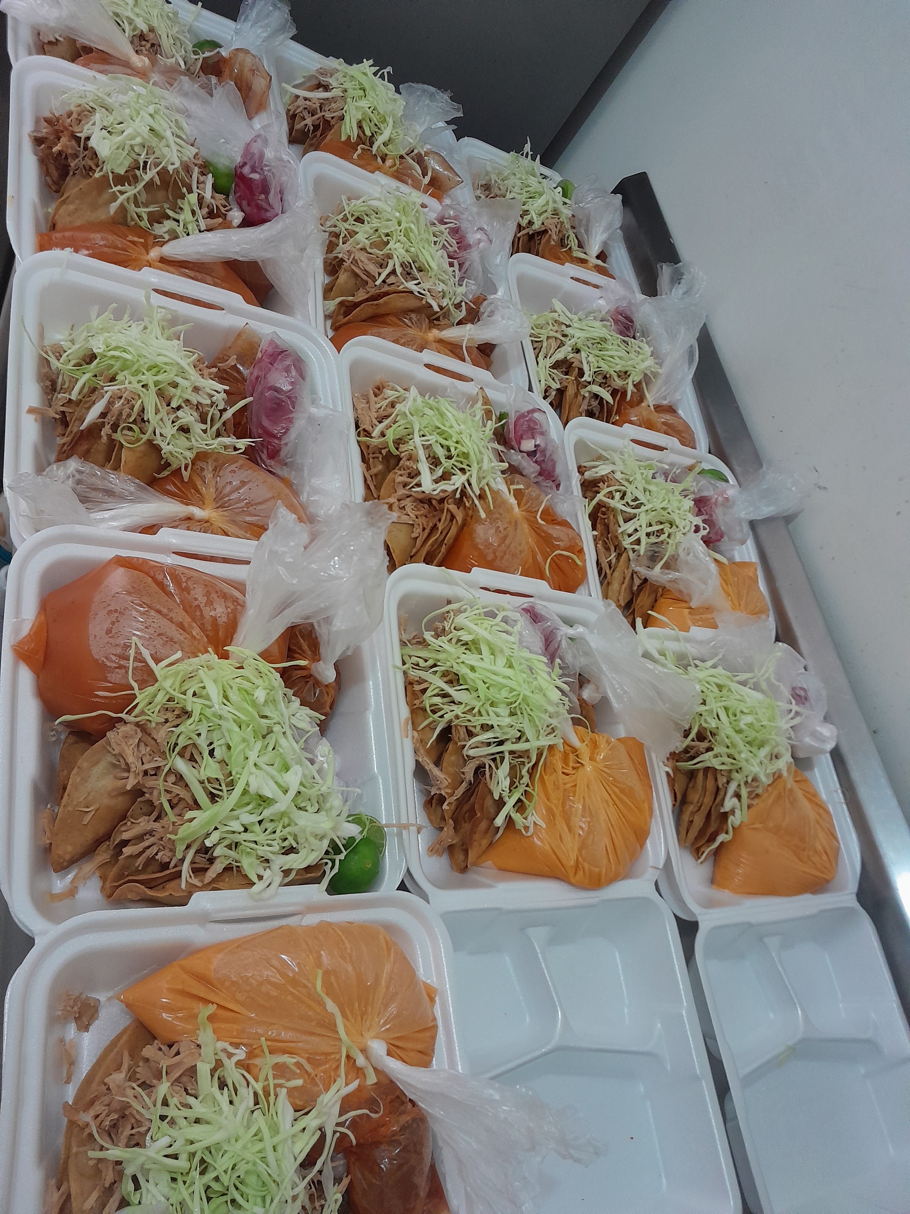 Tacos ahogados Nana image 4