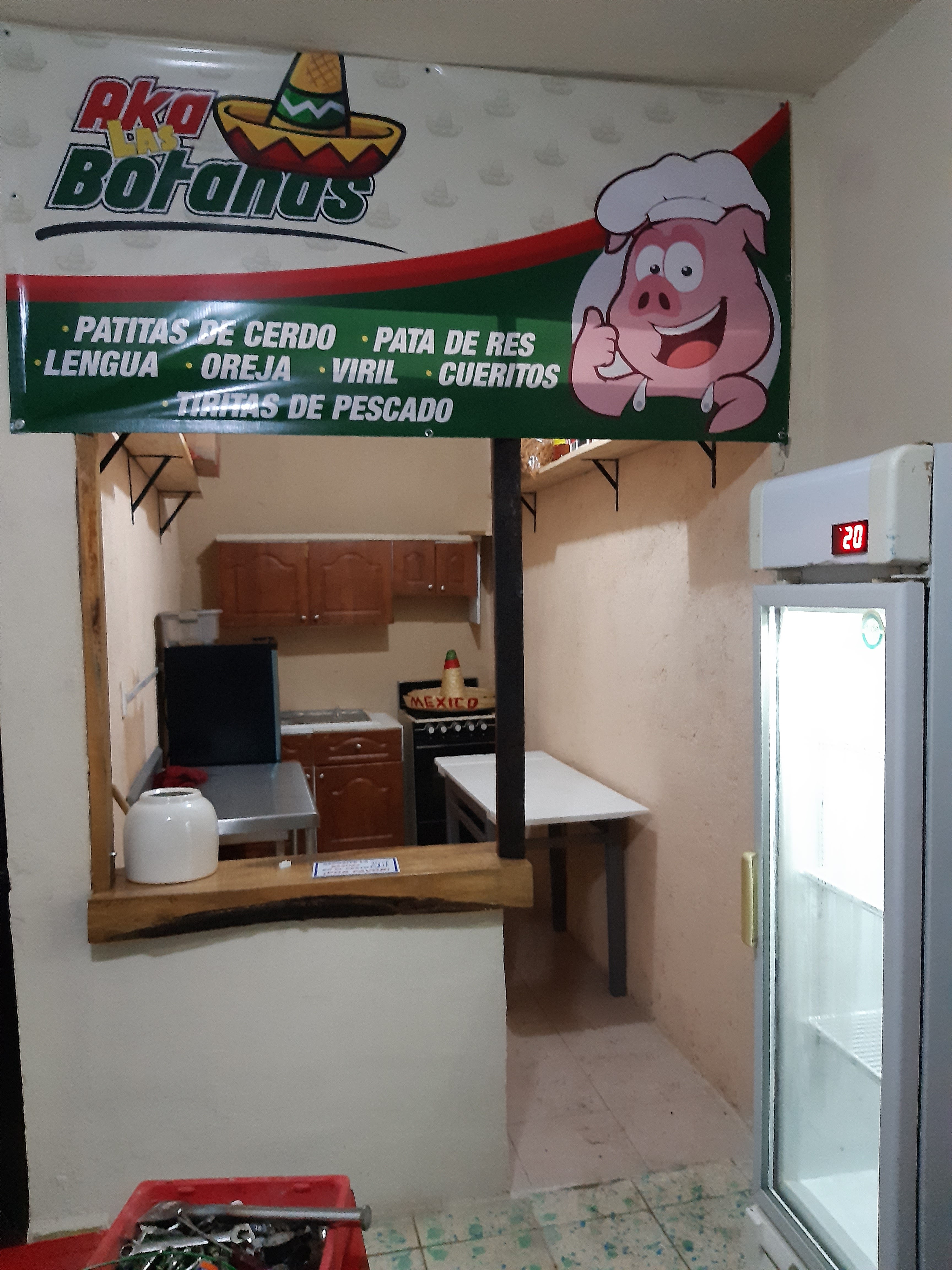 Aka Las Botanas image 5