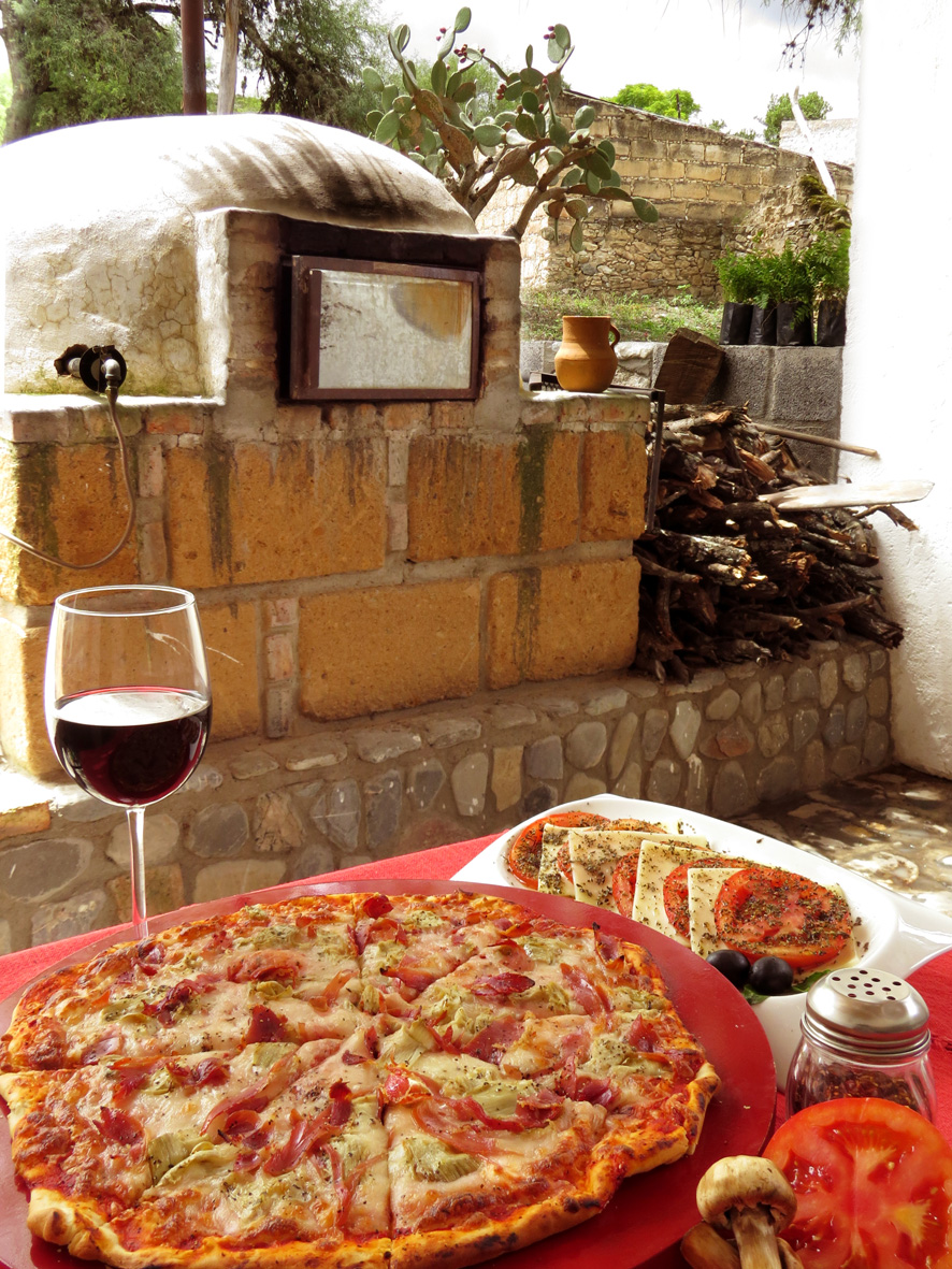 Armadilli Pizzeria image 2