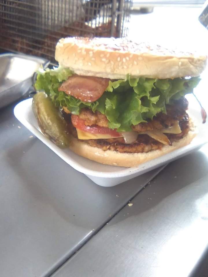 Happy buns burger image 6