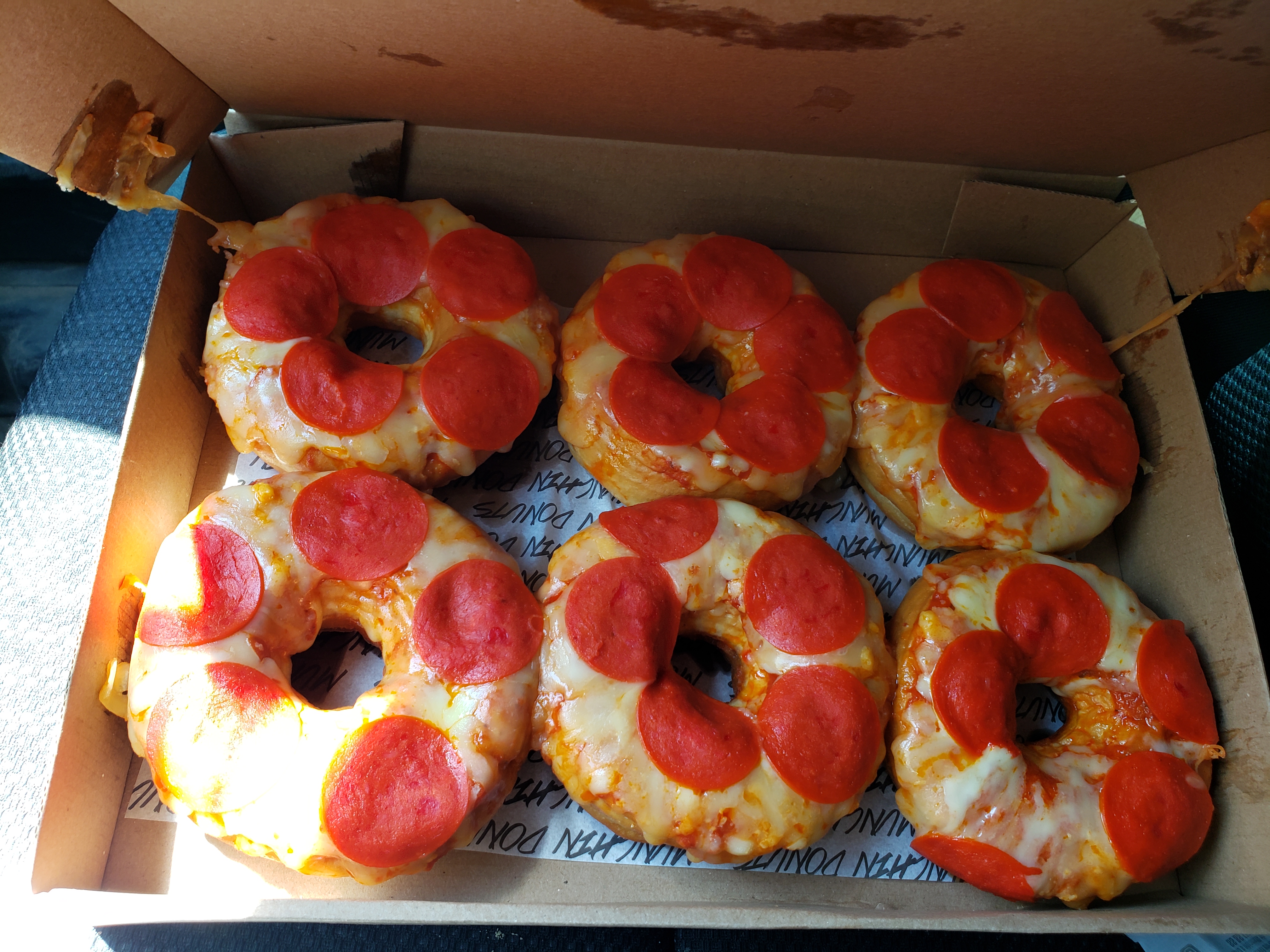 Munchin Donuts Cacahoatan image 6