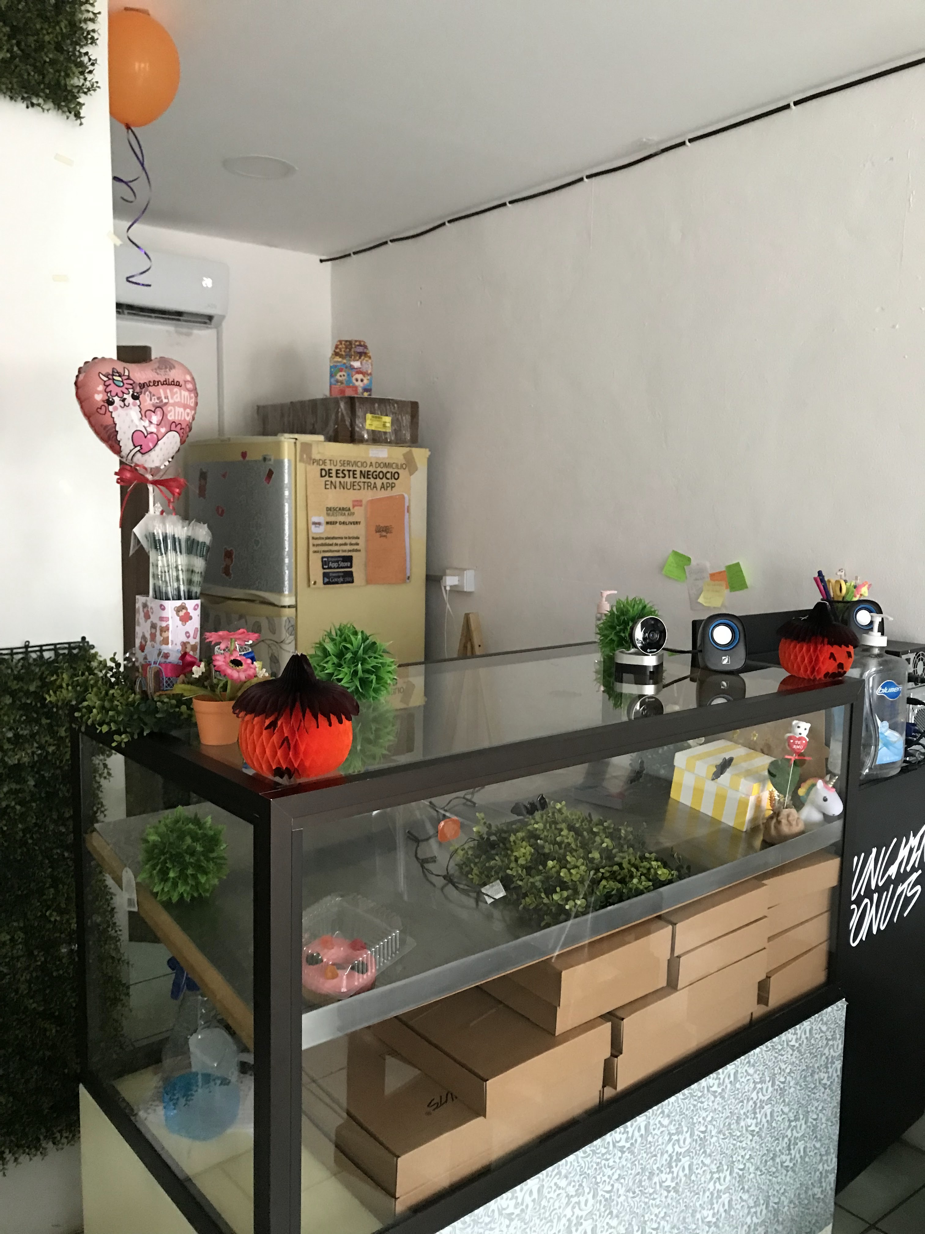 Munchin Donuts Cacahoatan image 7