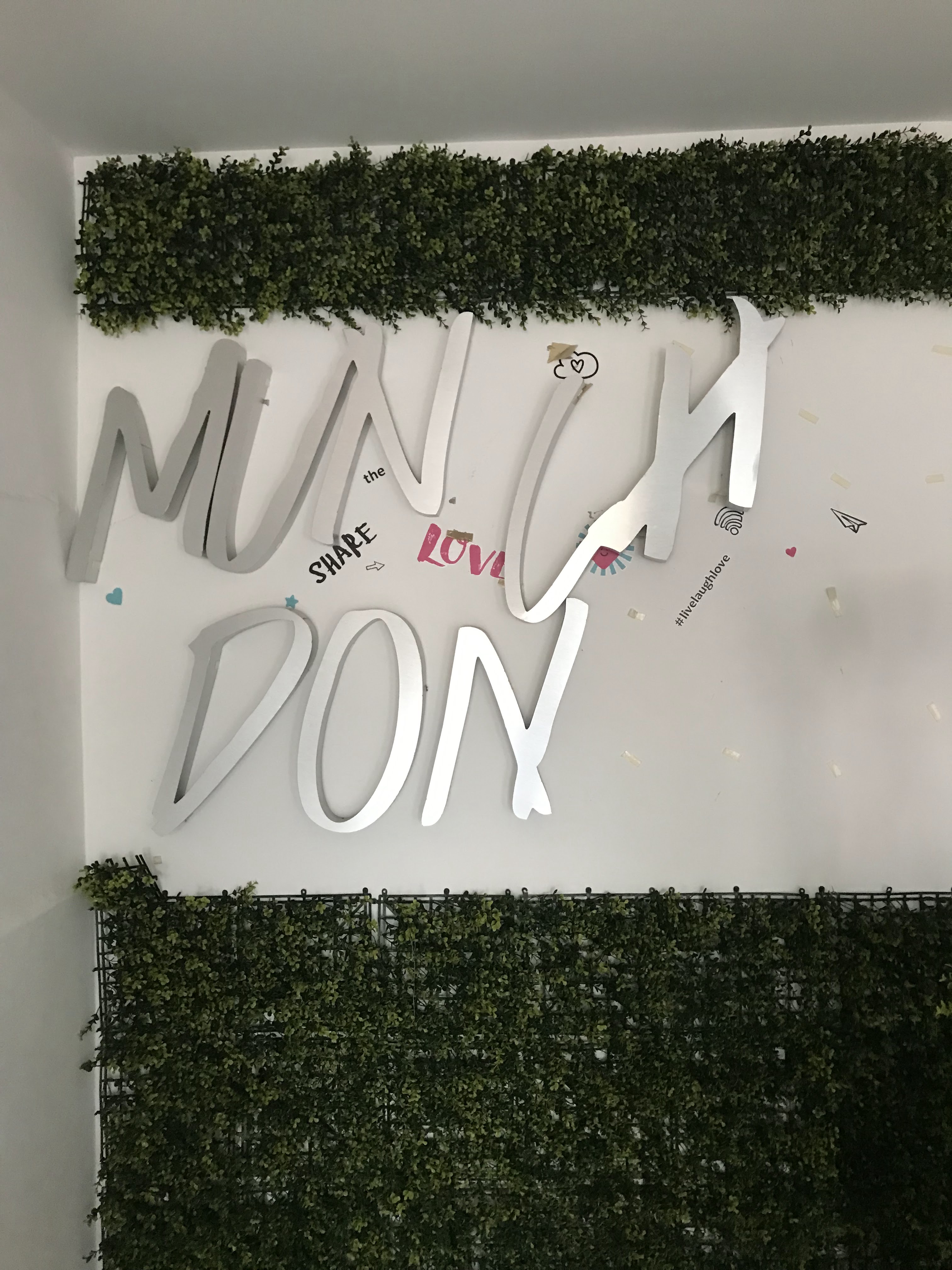 Munchin Donuts Cacahoatan image 10