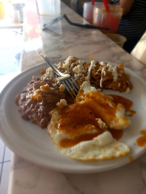 EL FESTIN image 2