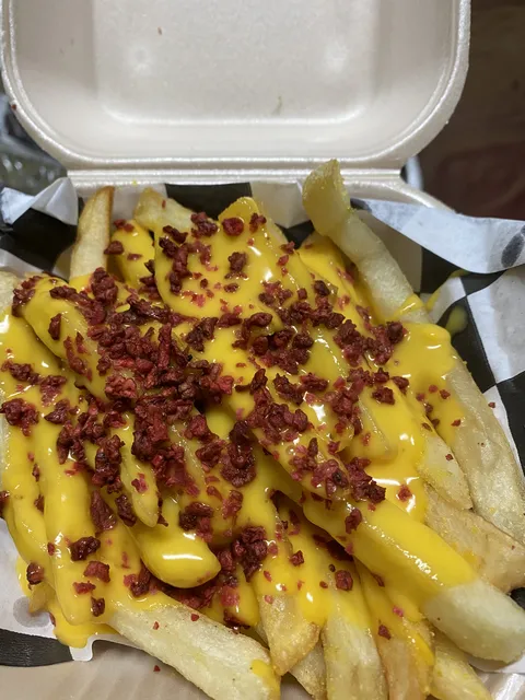 The Burger Queens image 3