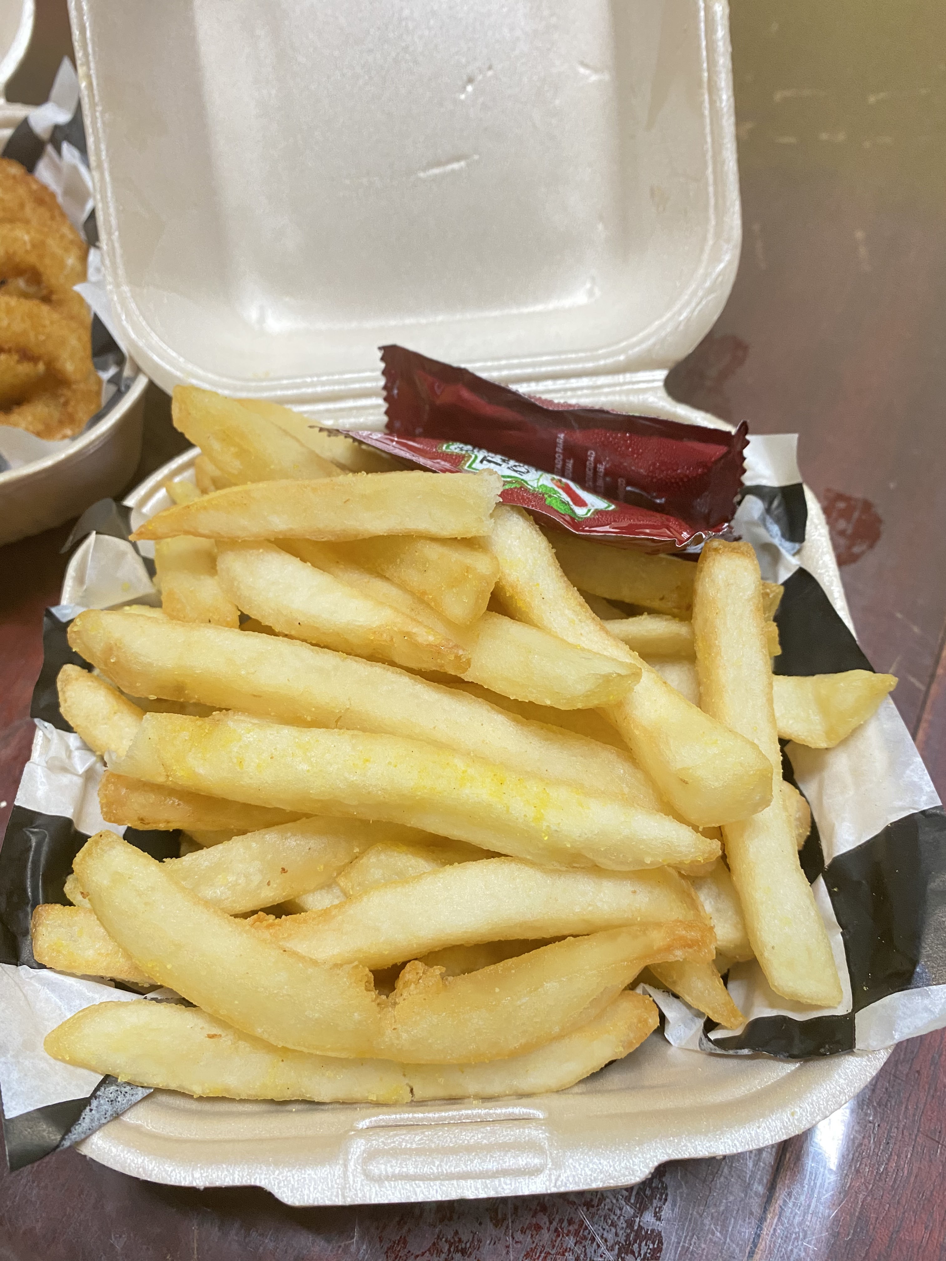 The Burger Queens image 4