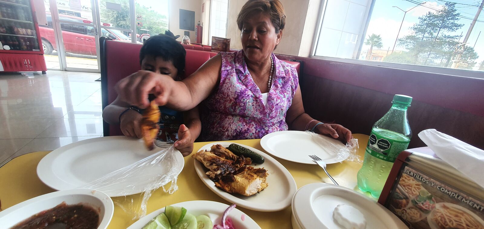 Pollo Feliz image 3