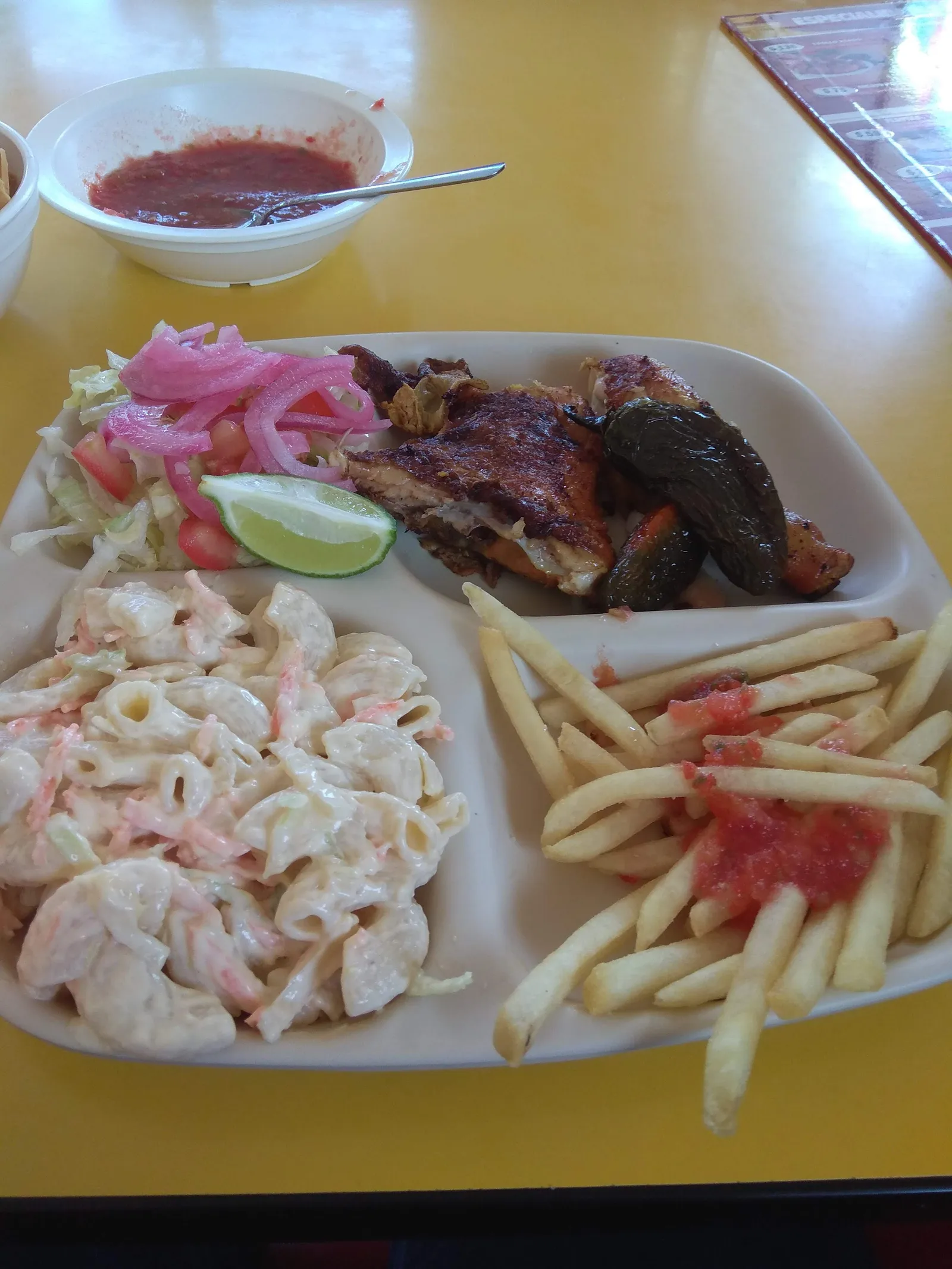 Pollo Feliz image 5