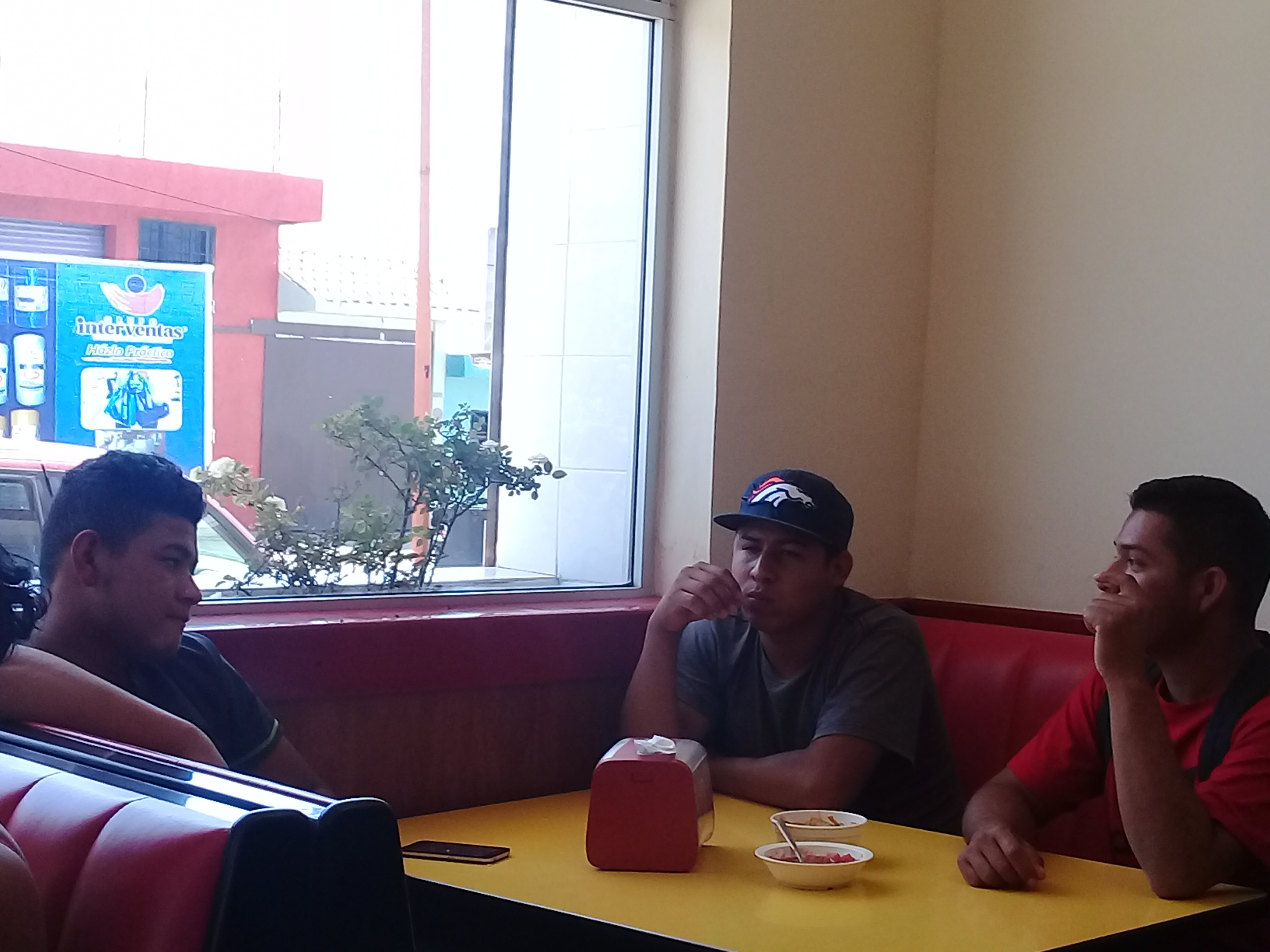 Pollo Feliz image 10