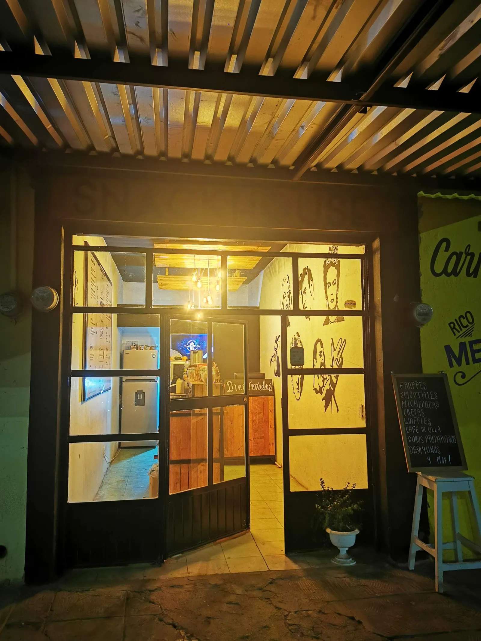 Snack House image 2