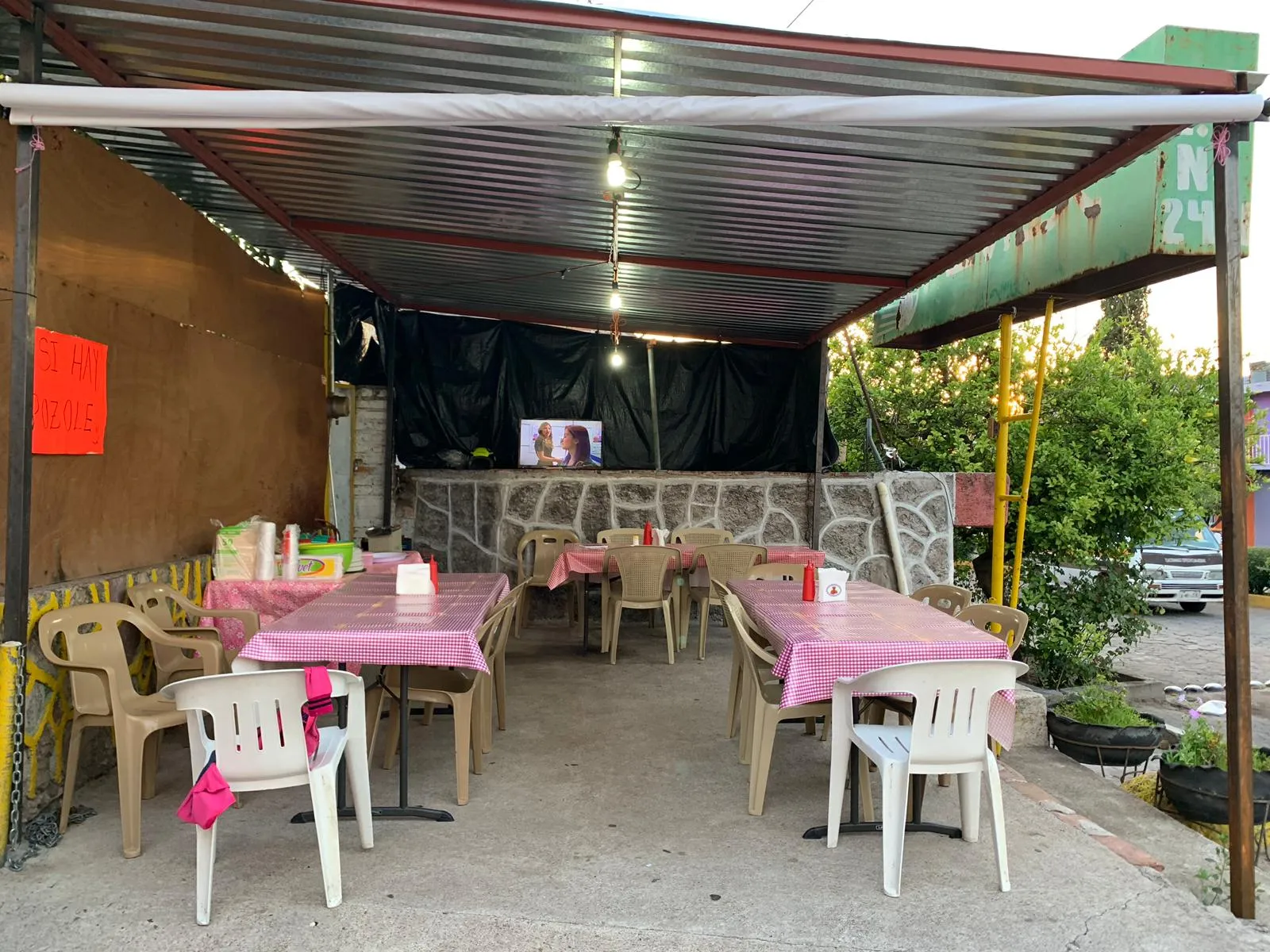 Cenaduria lupita image 1