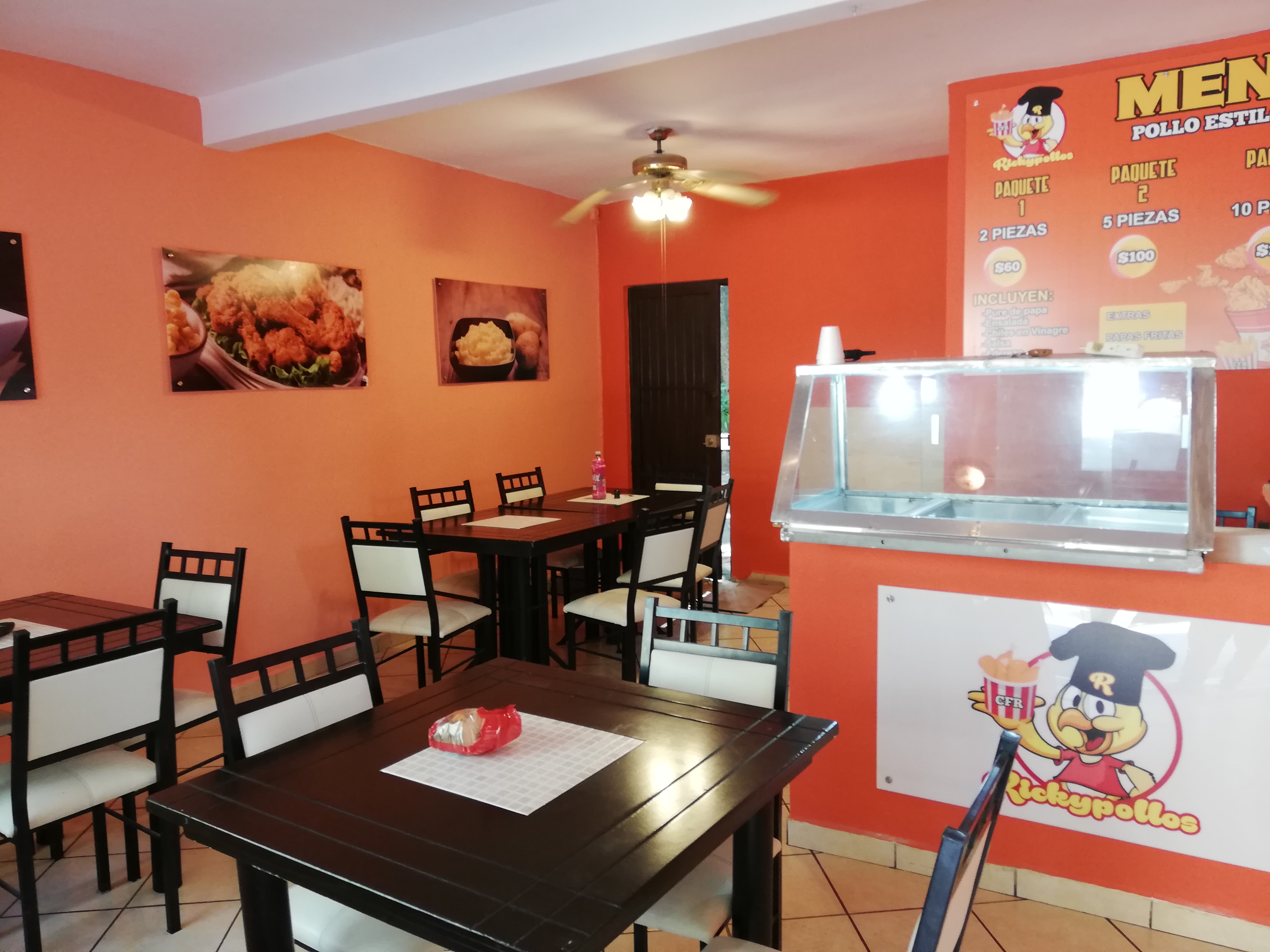 Ricky Pollos image 4