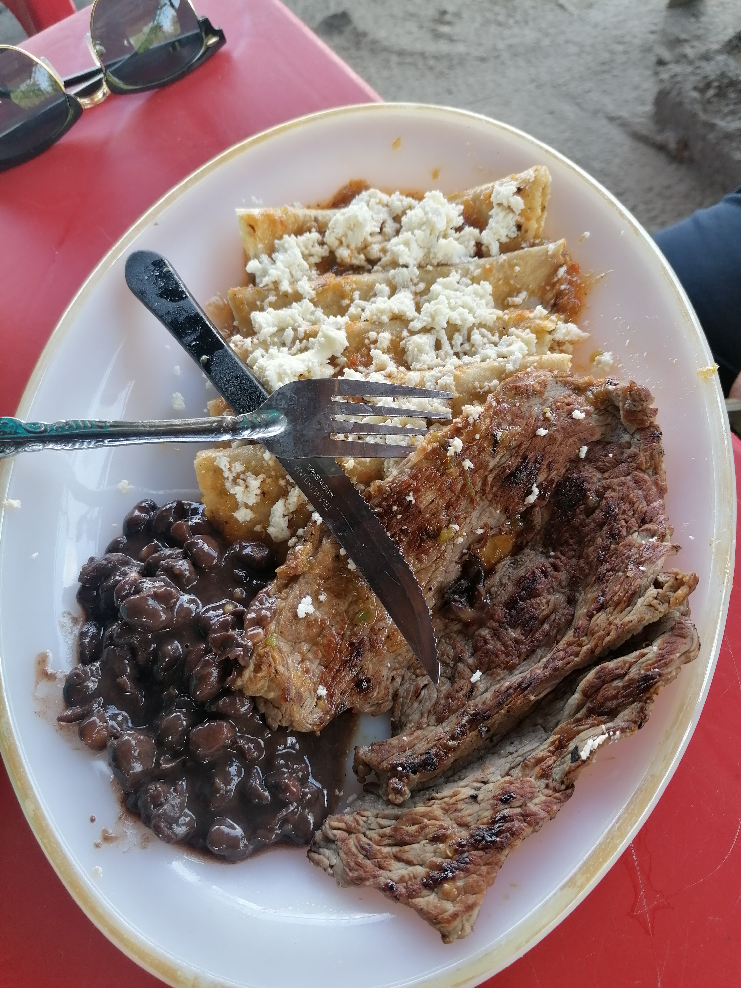 COMEDOR EDITH image 5