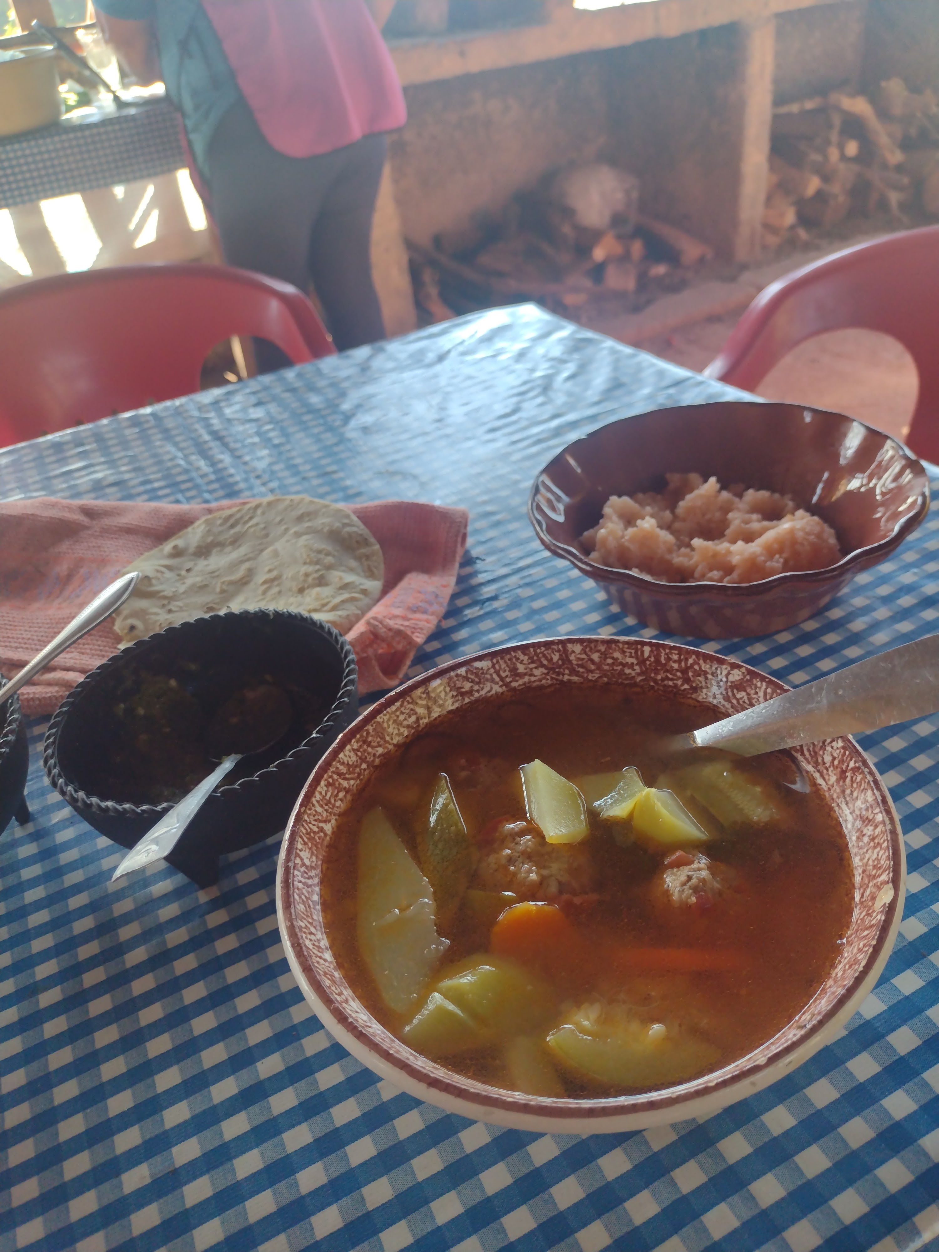 COMEDOR EDITH image 6