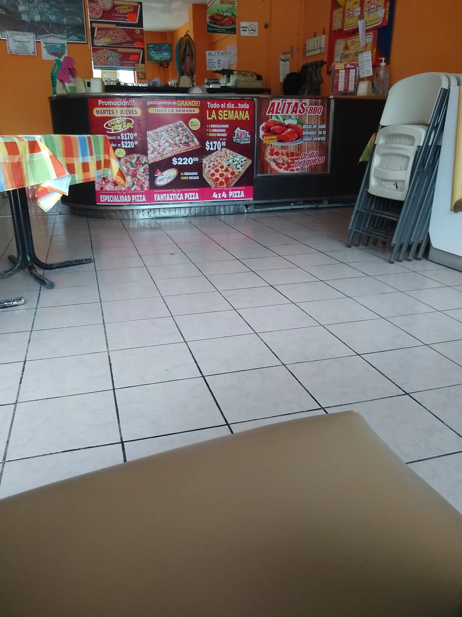 Taz Pizza image 9