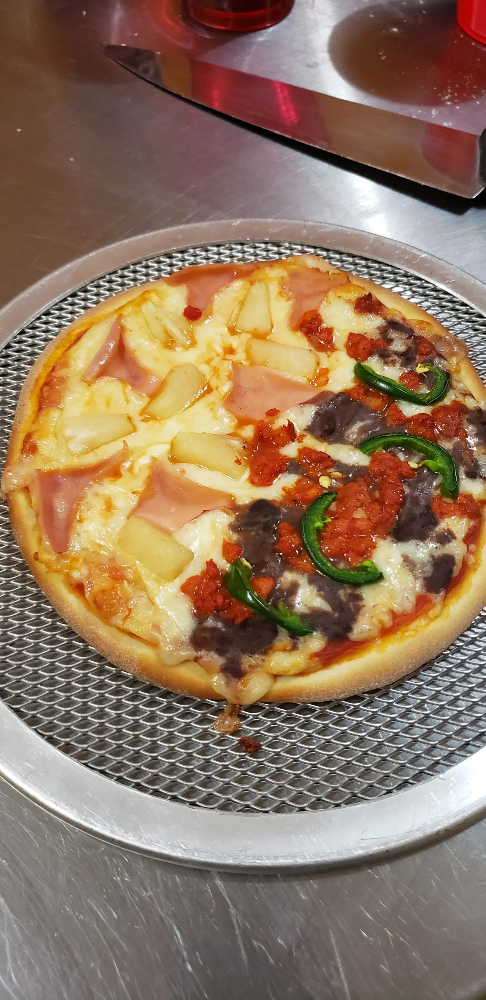 Gamer's Pizza image 6
