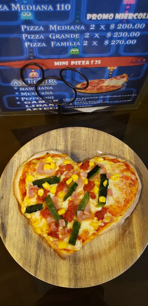Gamer's Pizza image 7