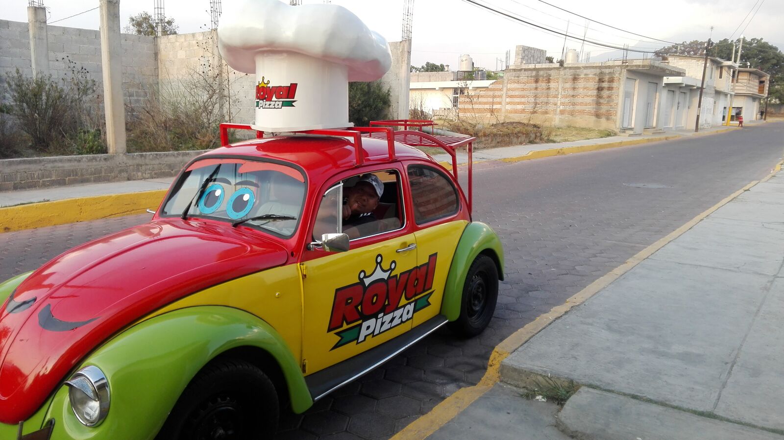 Royal Pizza image 9