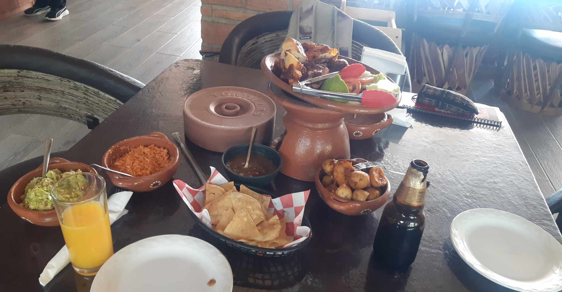 Huli - Huli Chicken Sucursal " El Tacotal " image 7