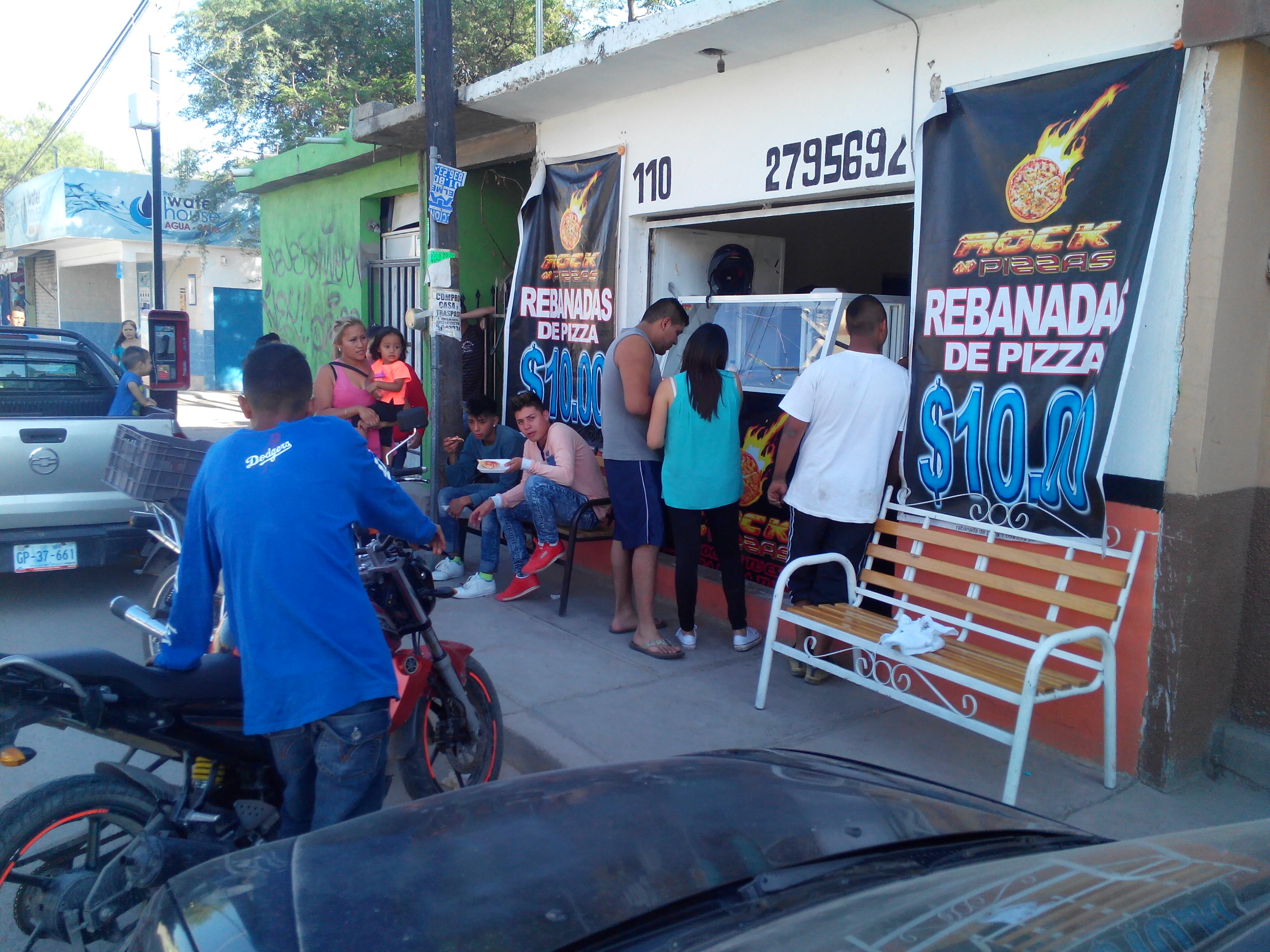 Rock and Pizzas image 9