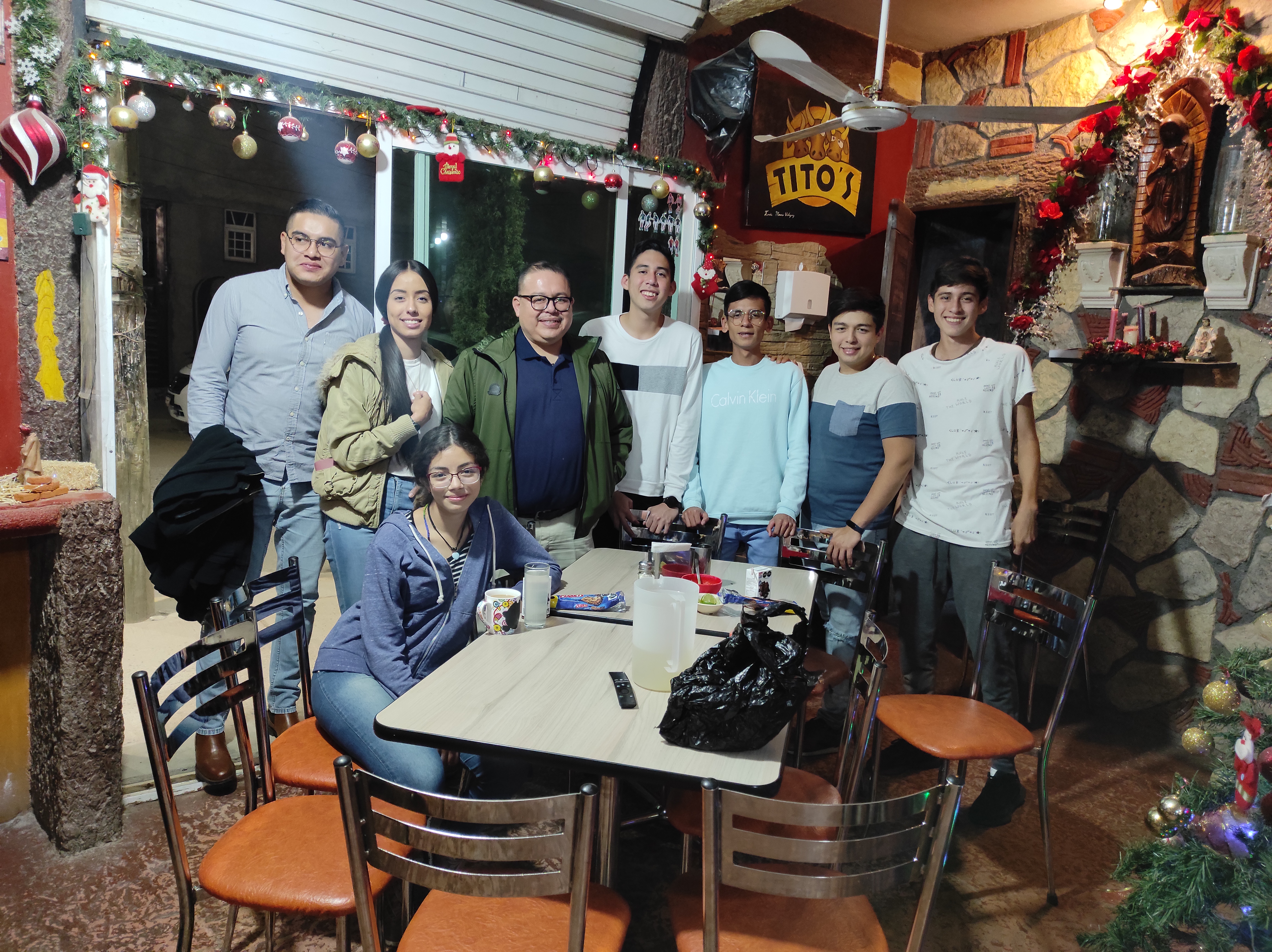 Tacos & Hamburguesas Tito's image 4