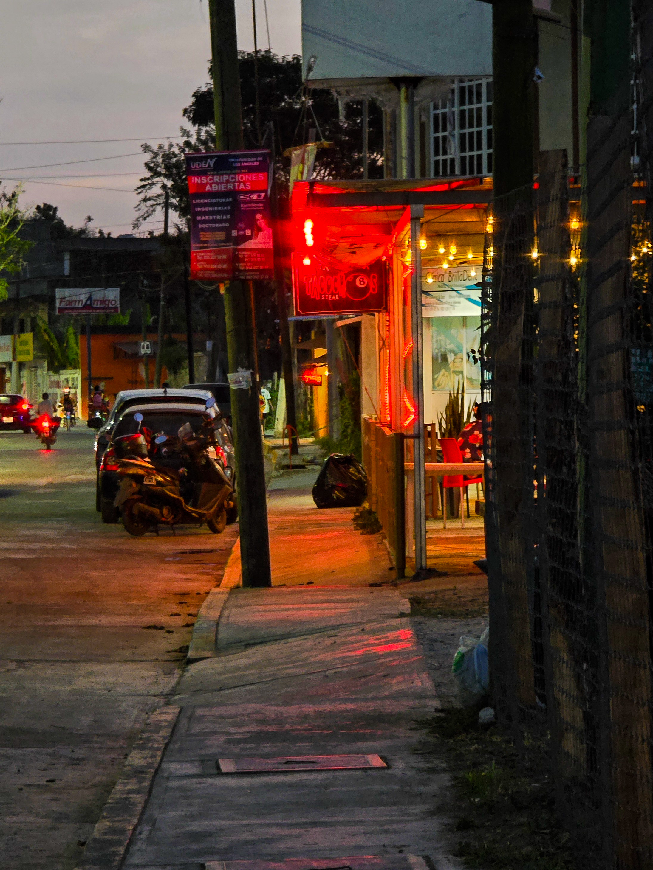 Los Tacochos Steak Taqueria image 7