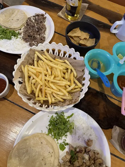 Taquería El Poblano Holbox image 5