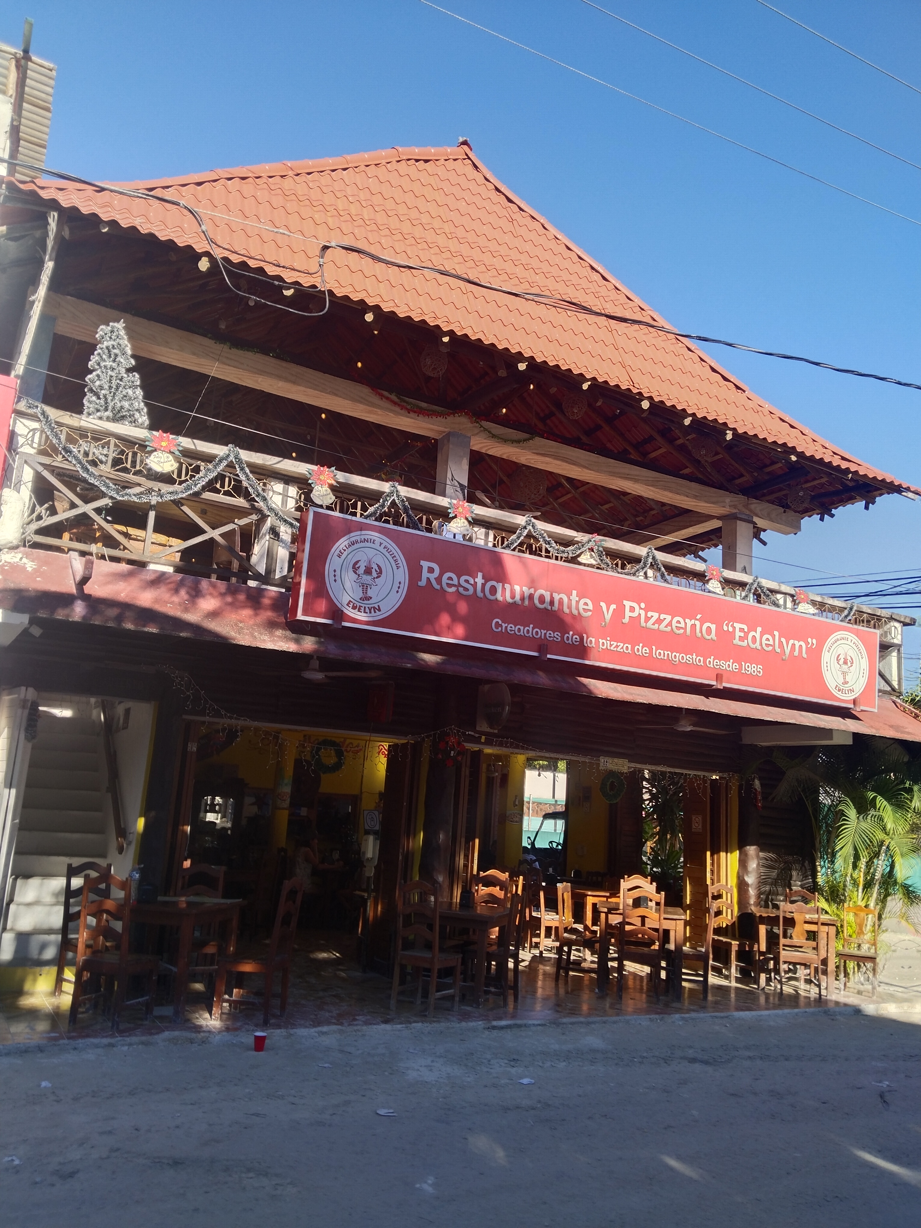 Restaurant y Pizzería Edelyn image 1