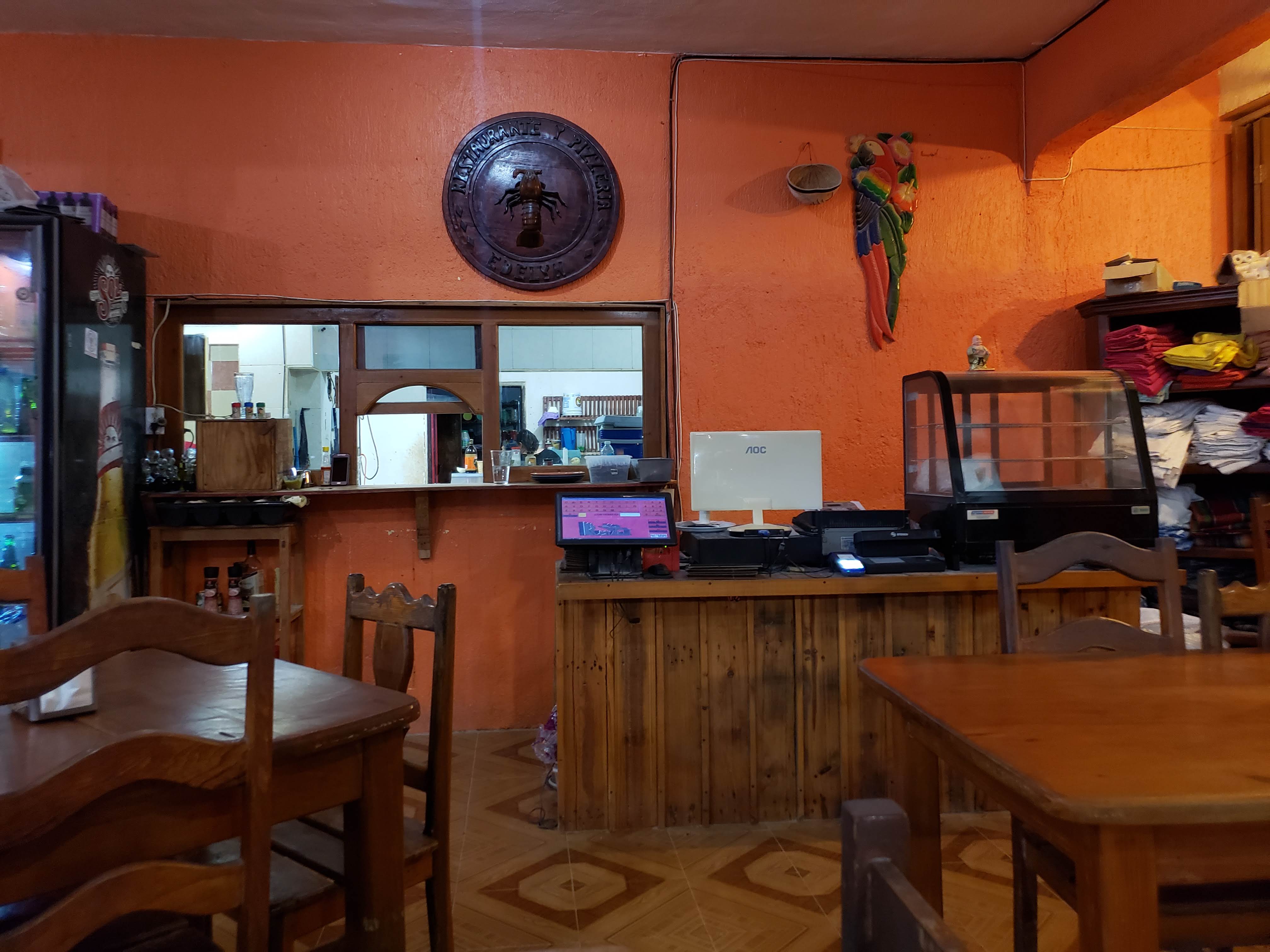 Restaurant y Pizzería Edelyn image 9