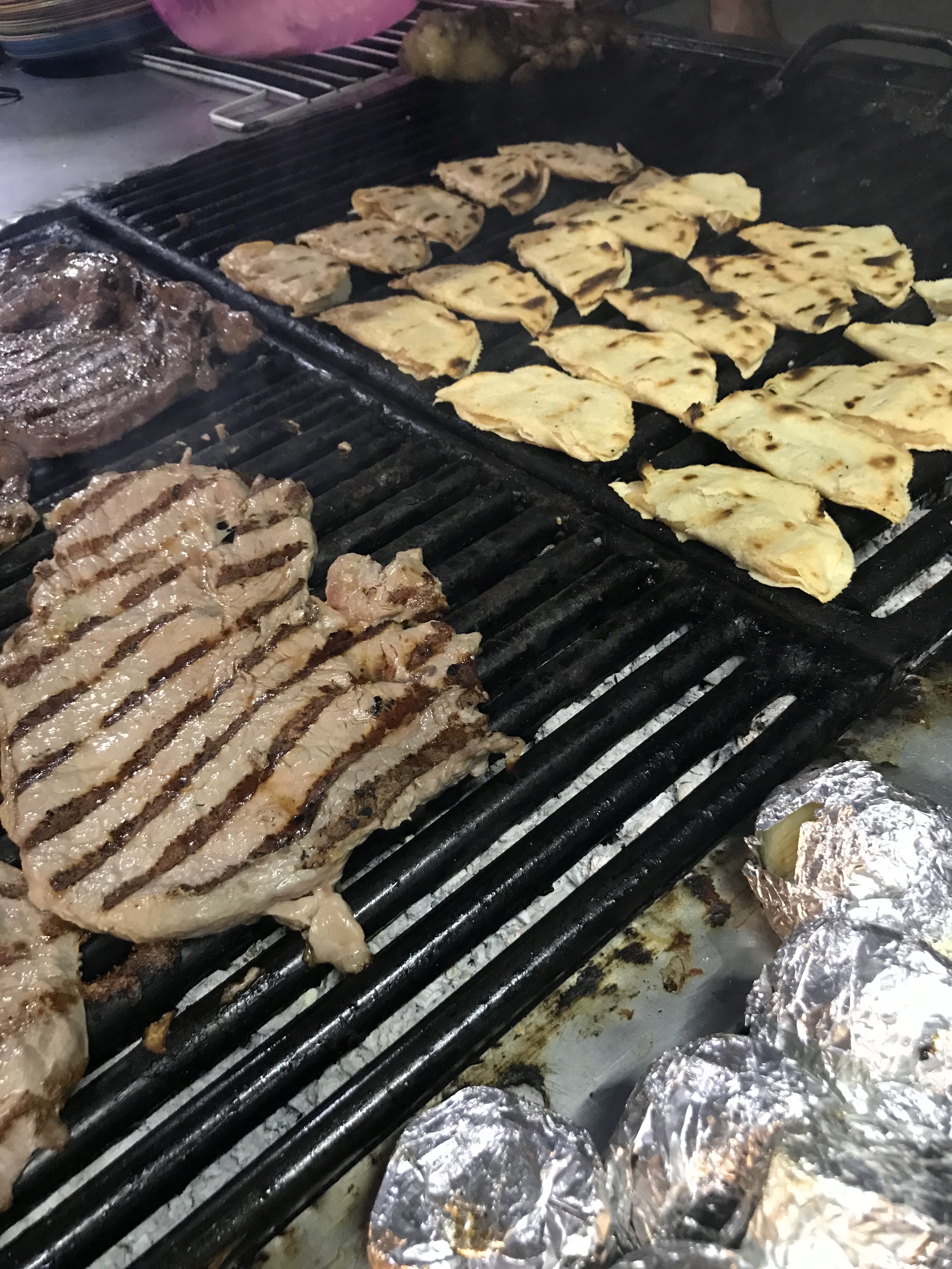 Cenaduría y tacos Barajas image 9