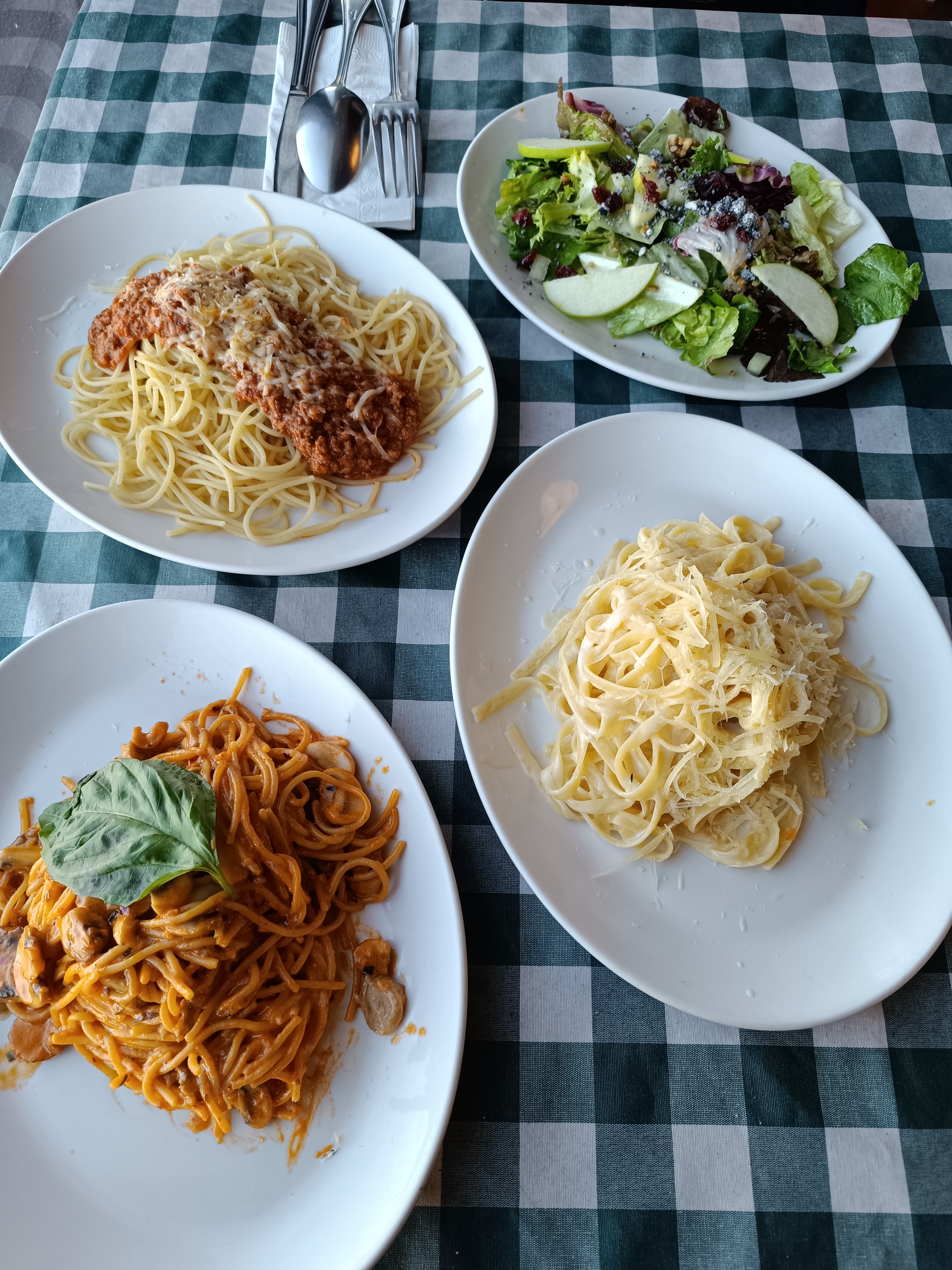 Italianni's Lomas Verdes image 6