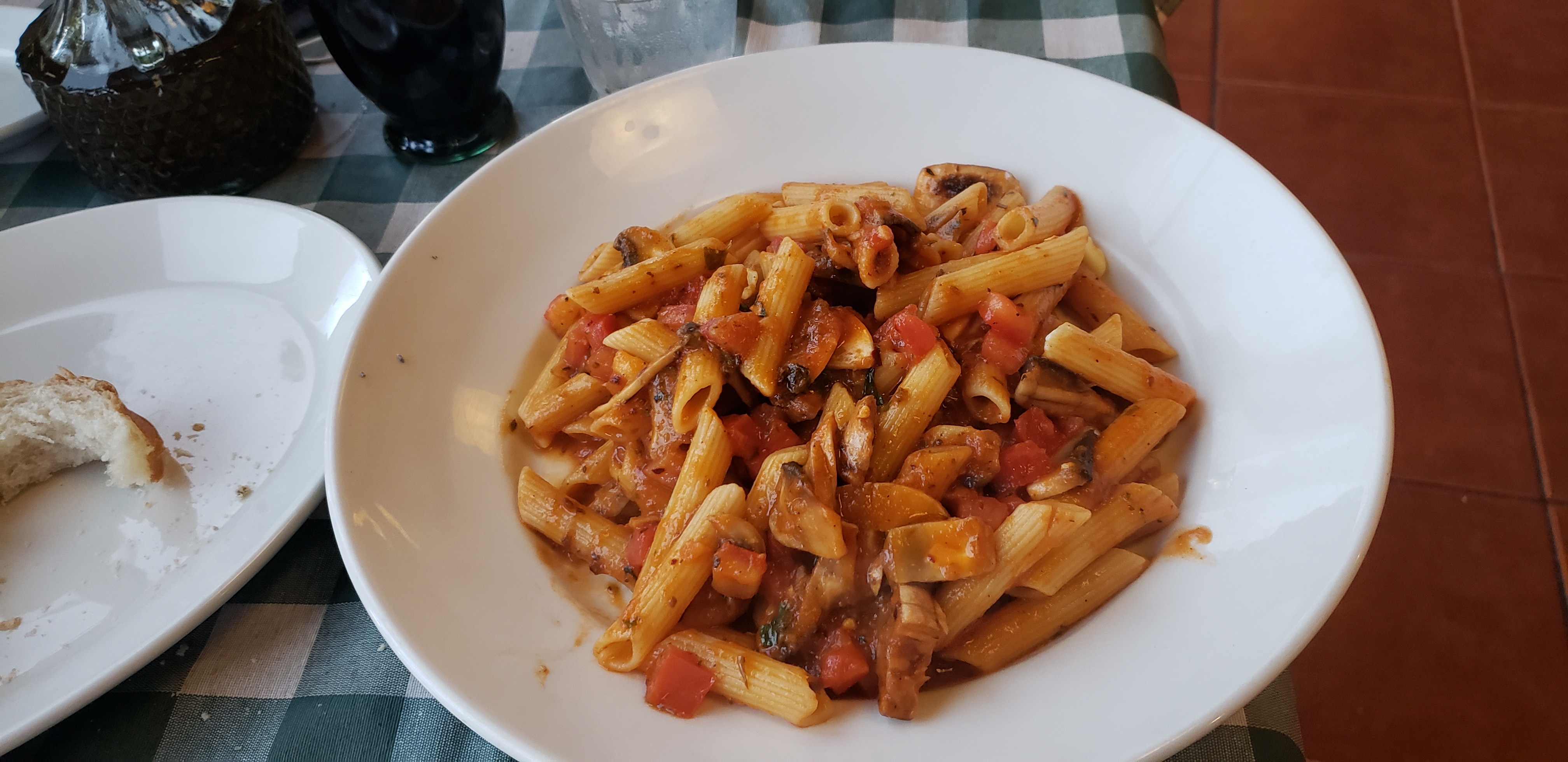 Italianni's Lomas Verdes image 10