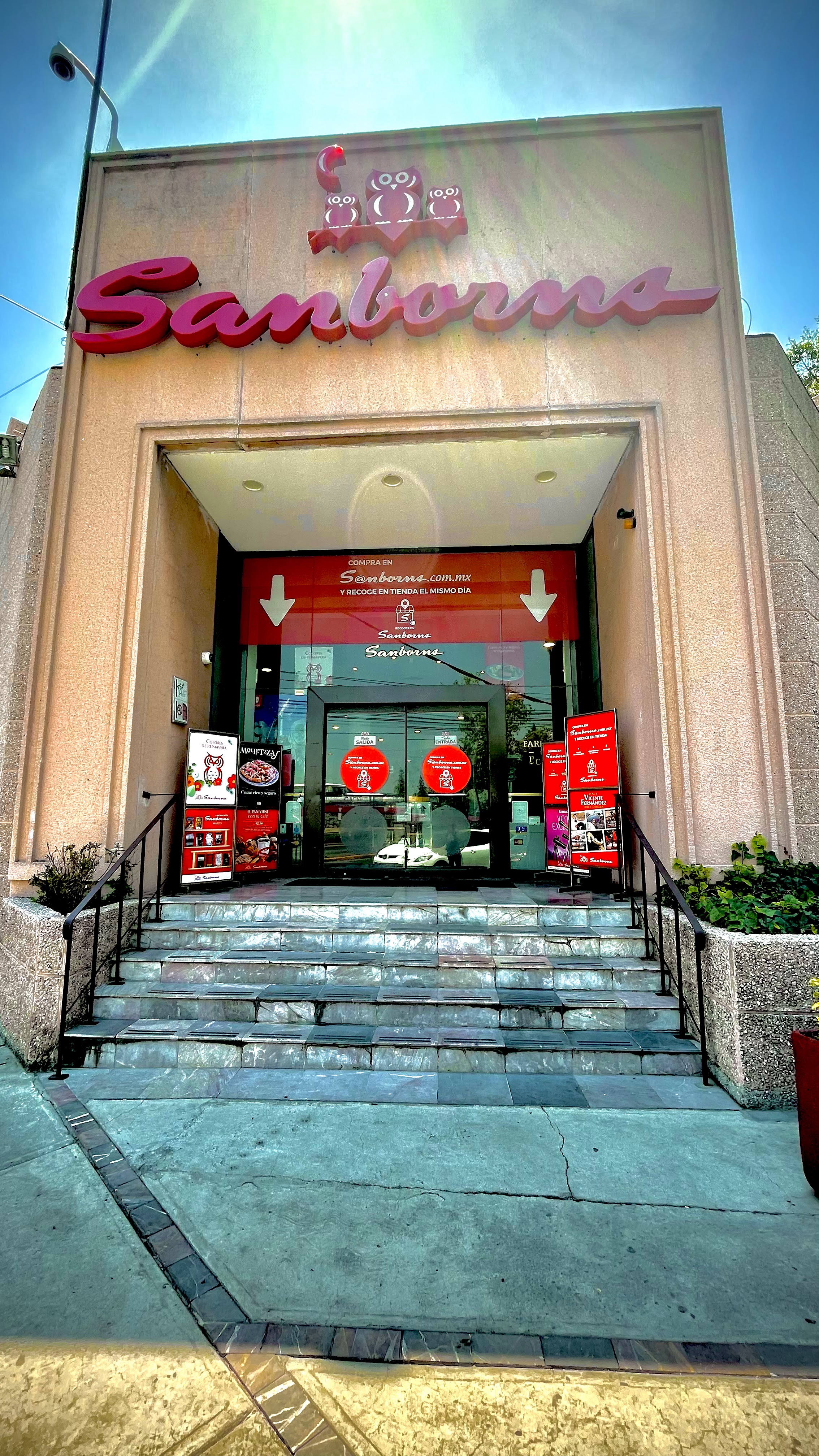 Sanborns Lomas Verdes | Restaurante, Tienda y Farmacia image 1