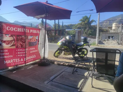 El Rincón de la Cochinita image 3