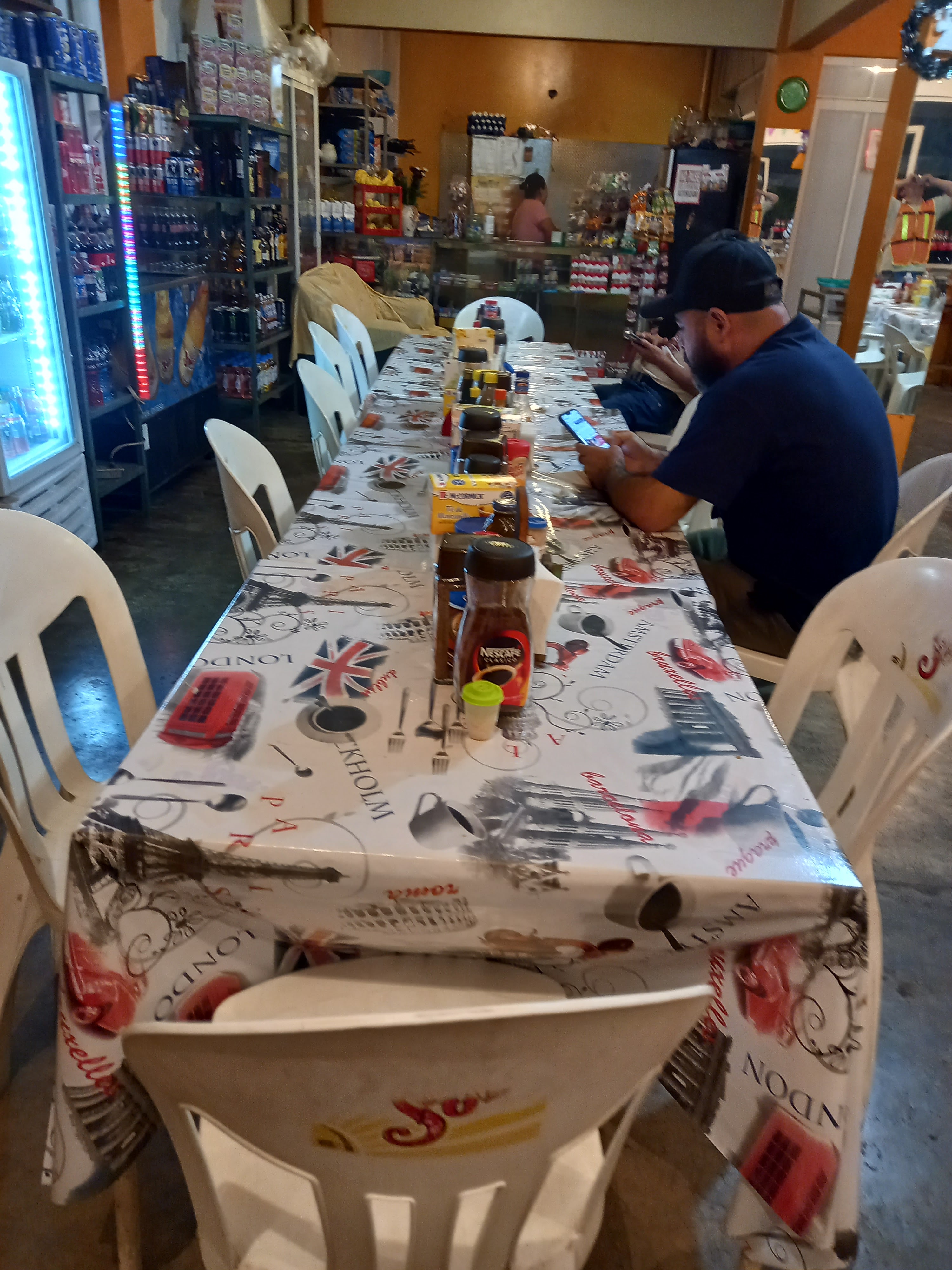 Comedor la madriguera de los jabalies image 1