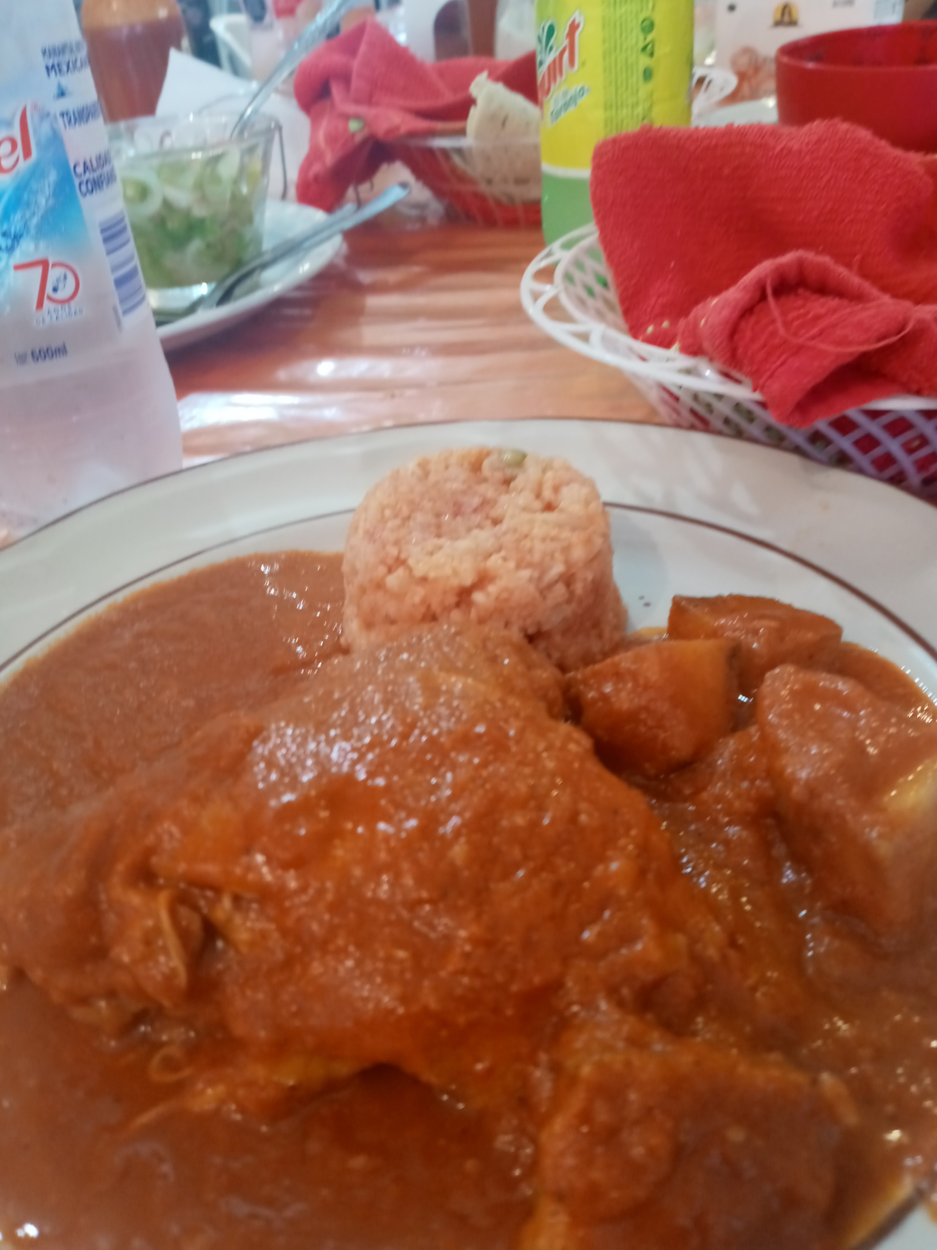 Comedor la madriguera de los jabalies image 4