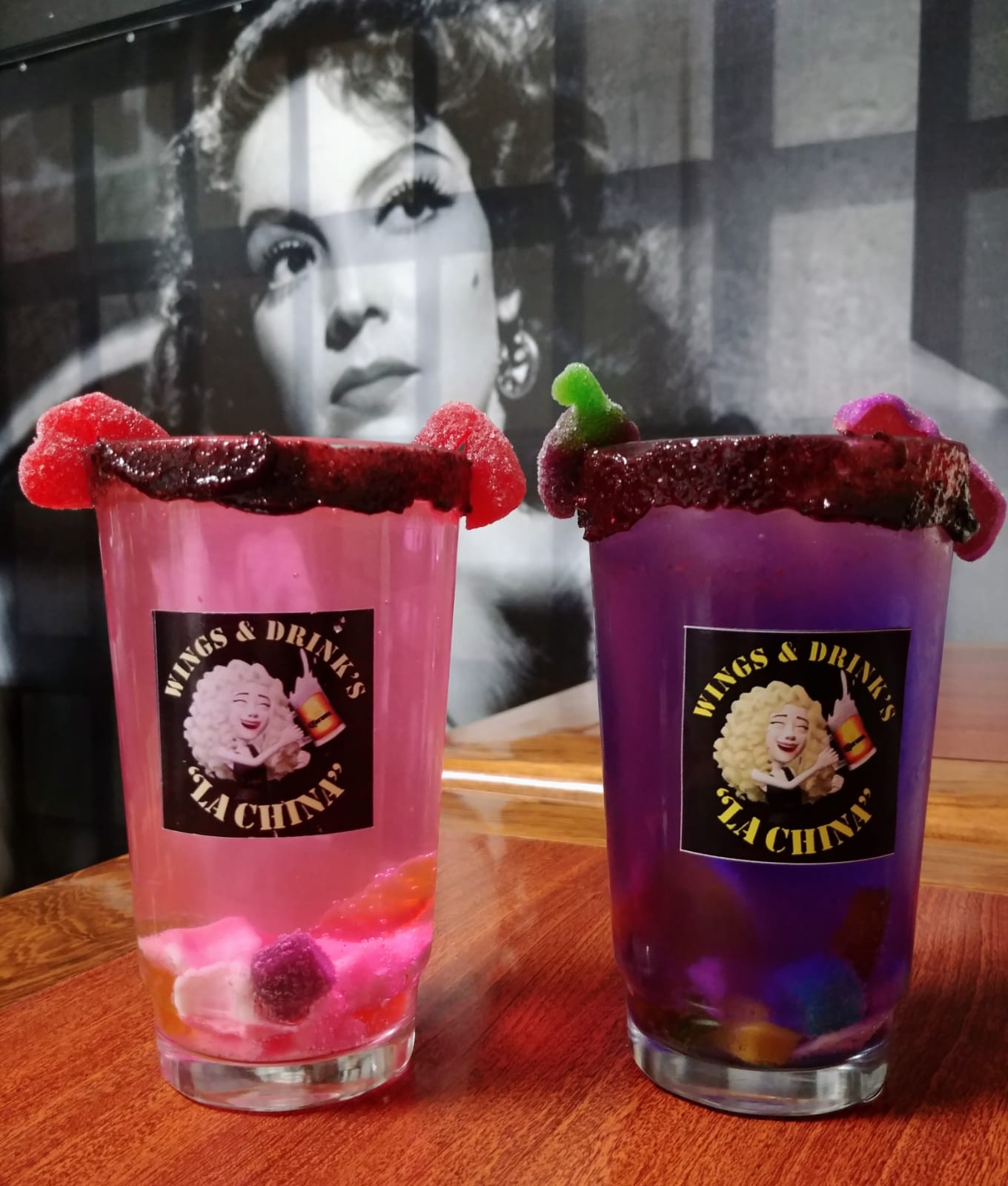 WING'S & DRINK'S "LA CHINA" image 4