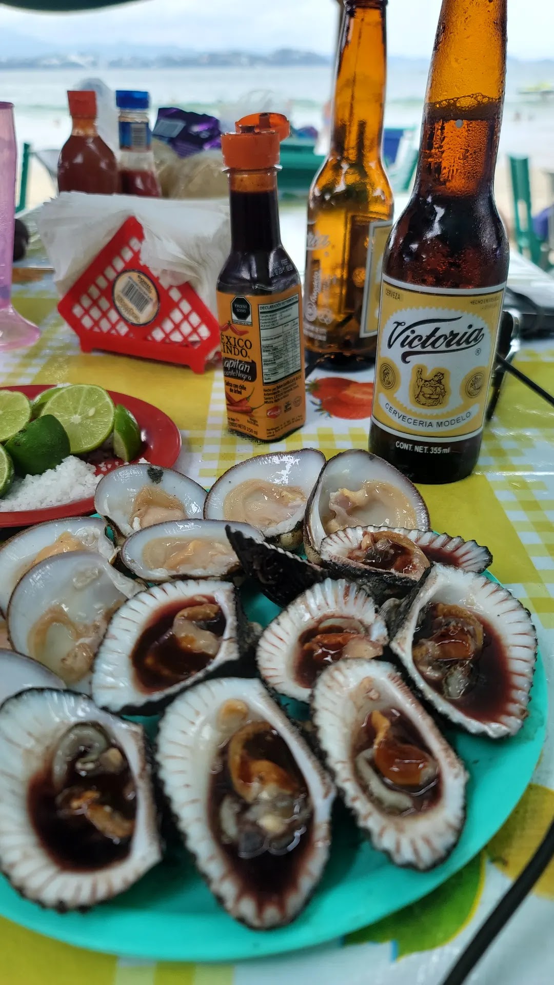 Sombrillas Lucita image 7