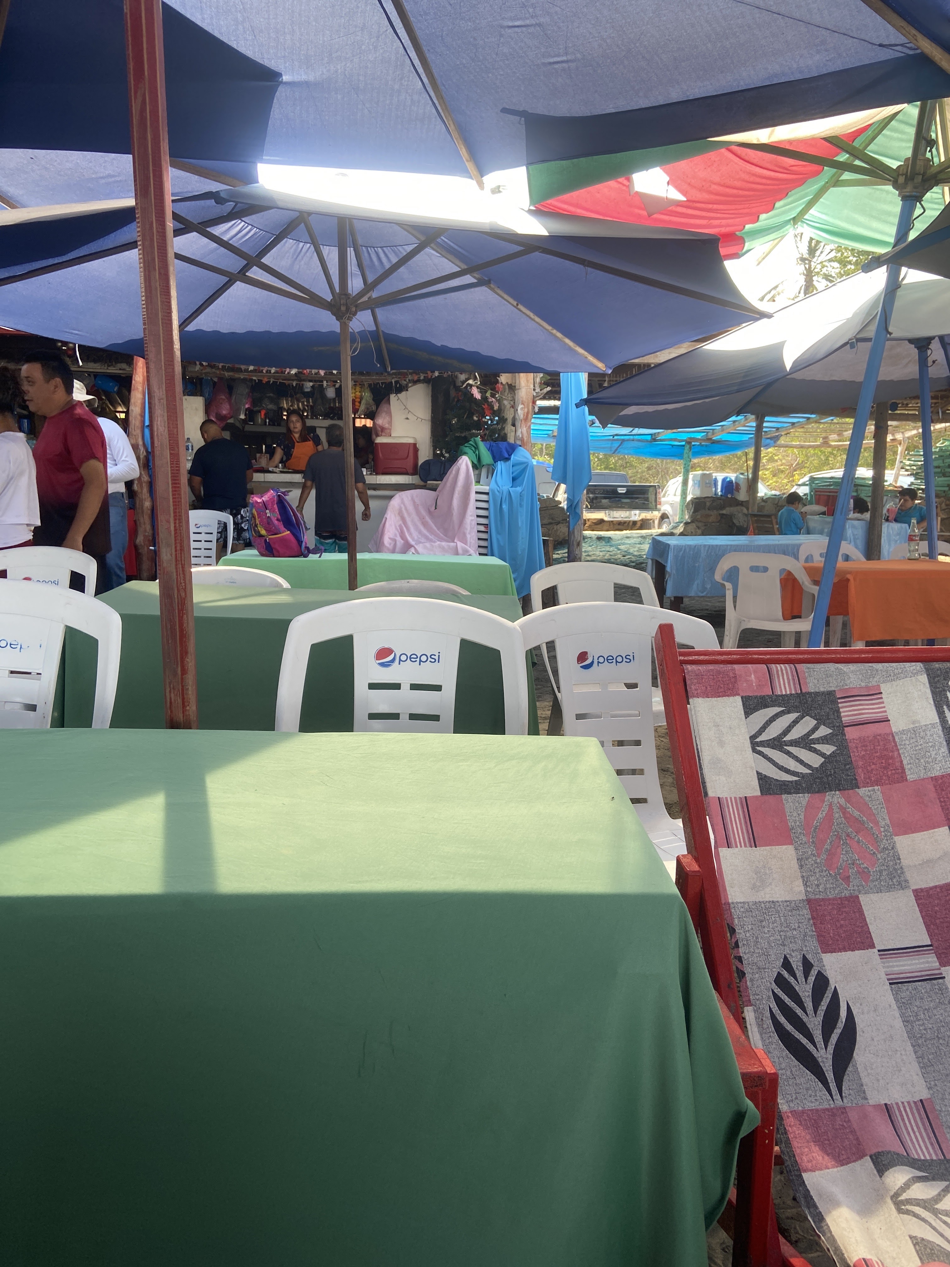 Sombrillas Lucita image 9