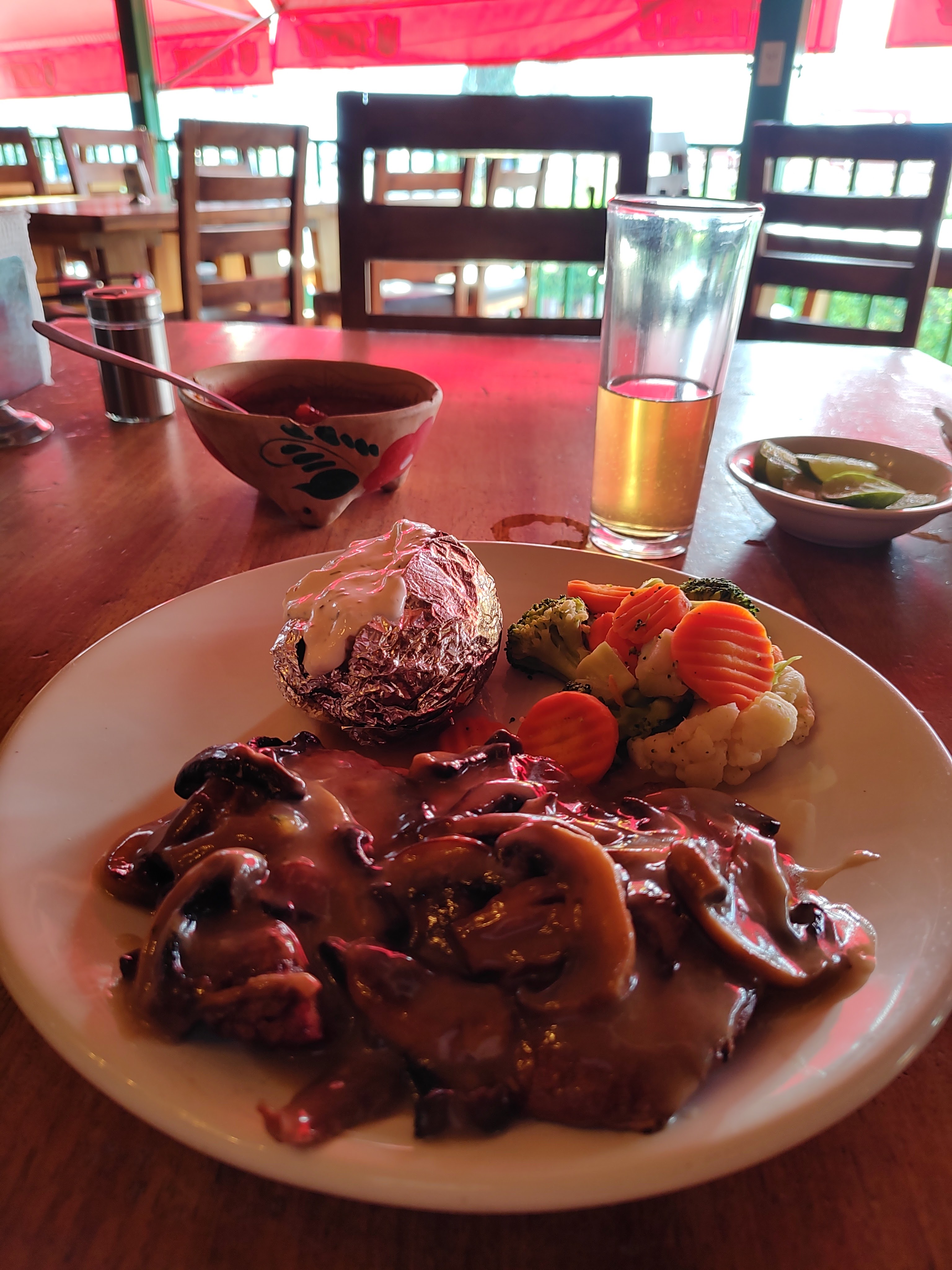 Los Cazadores image 4