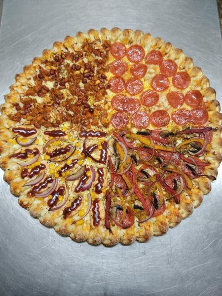 Carlitos Pizza image 3