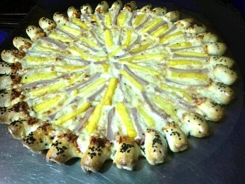 Carlitos Pizza image 5