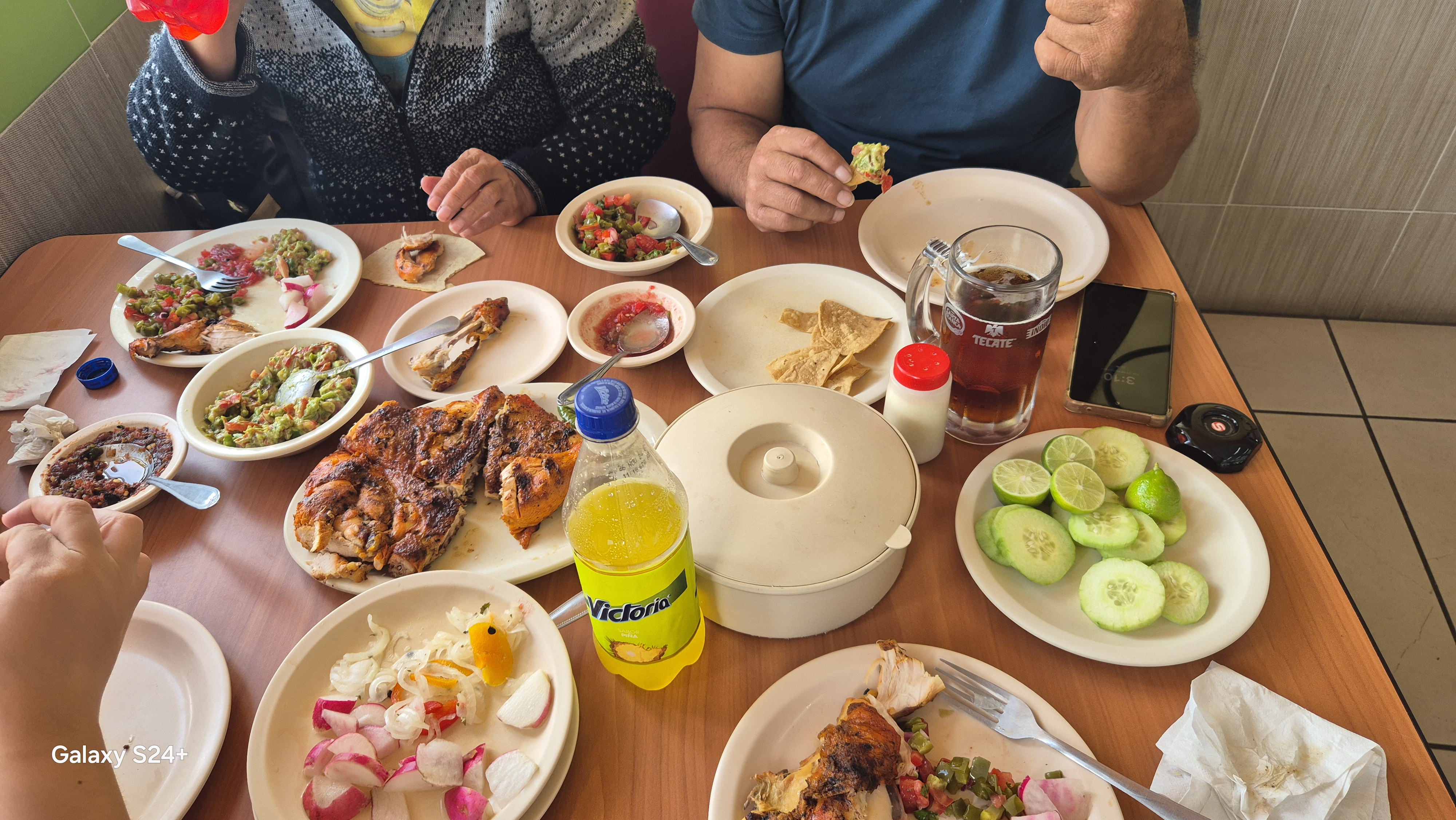 Restaurante Pollo Feliz Querétaro image 2