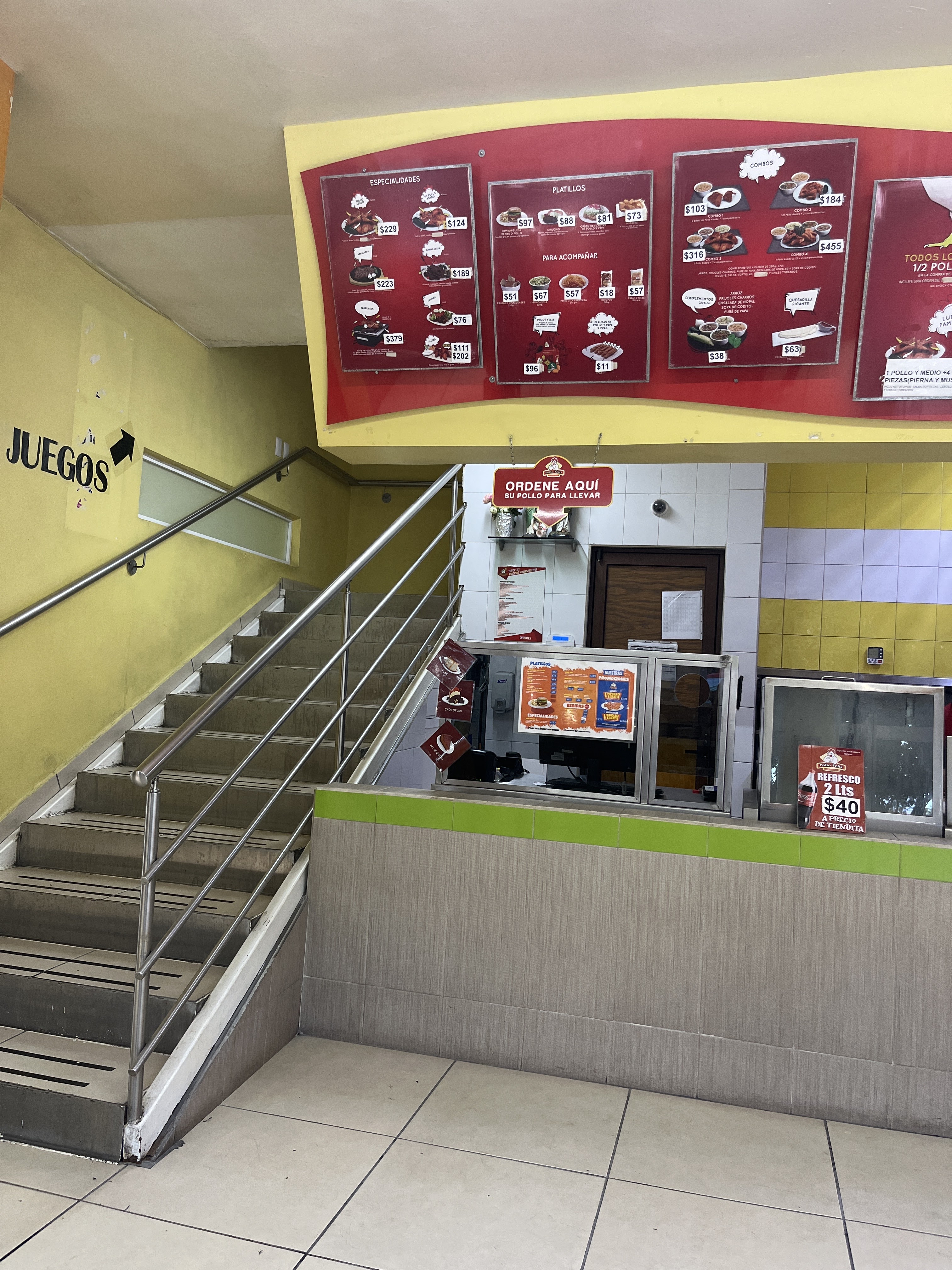Restaurante Pollo Feliz Querétaro image 4