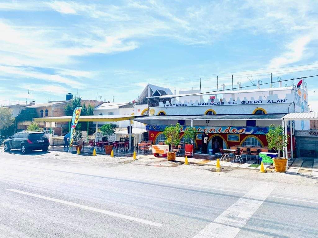 Mariscos el güero alan 4 image 8